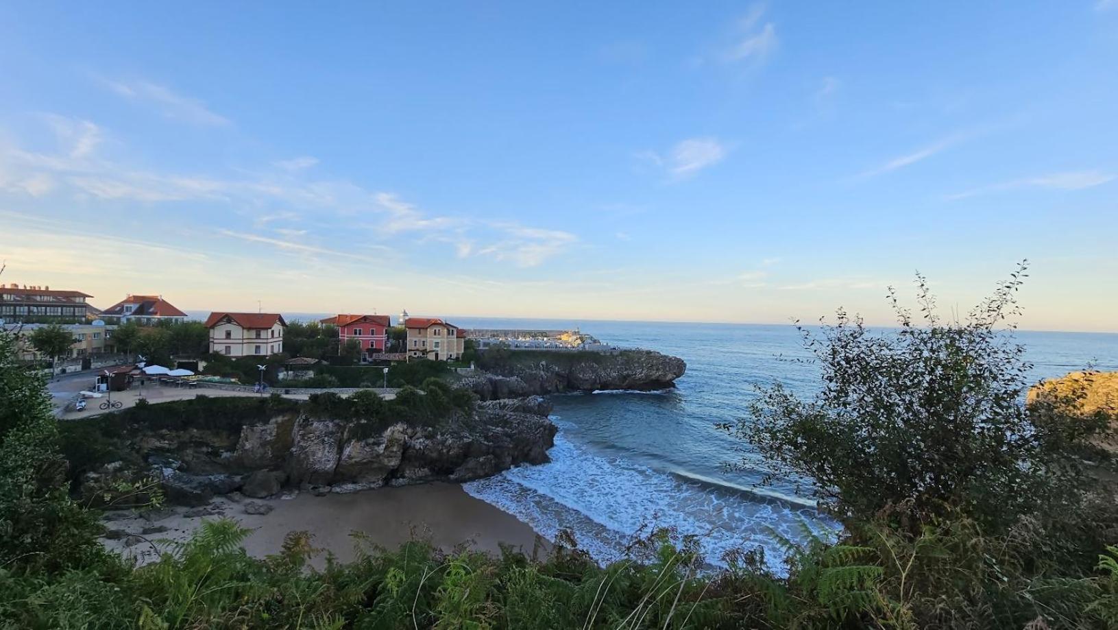 Apto Llanes Centro Terraza y Parking - Riverview