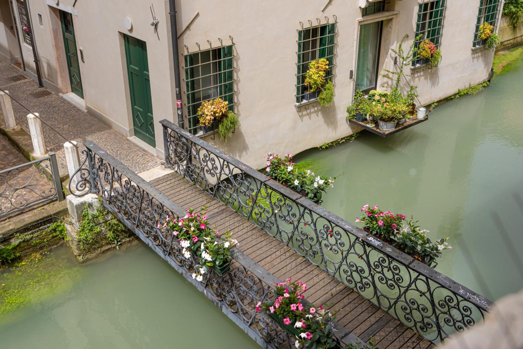 Buranelli33 Riverside view 4