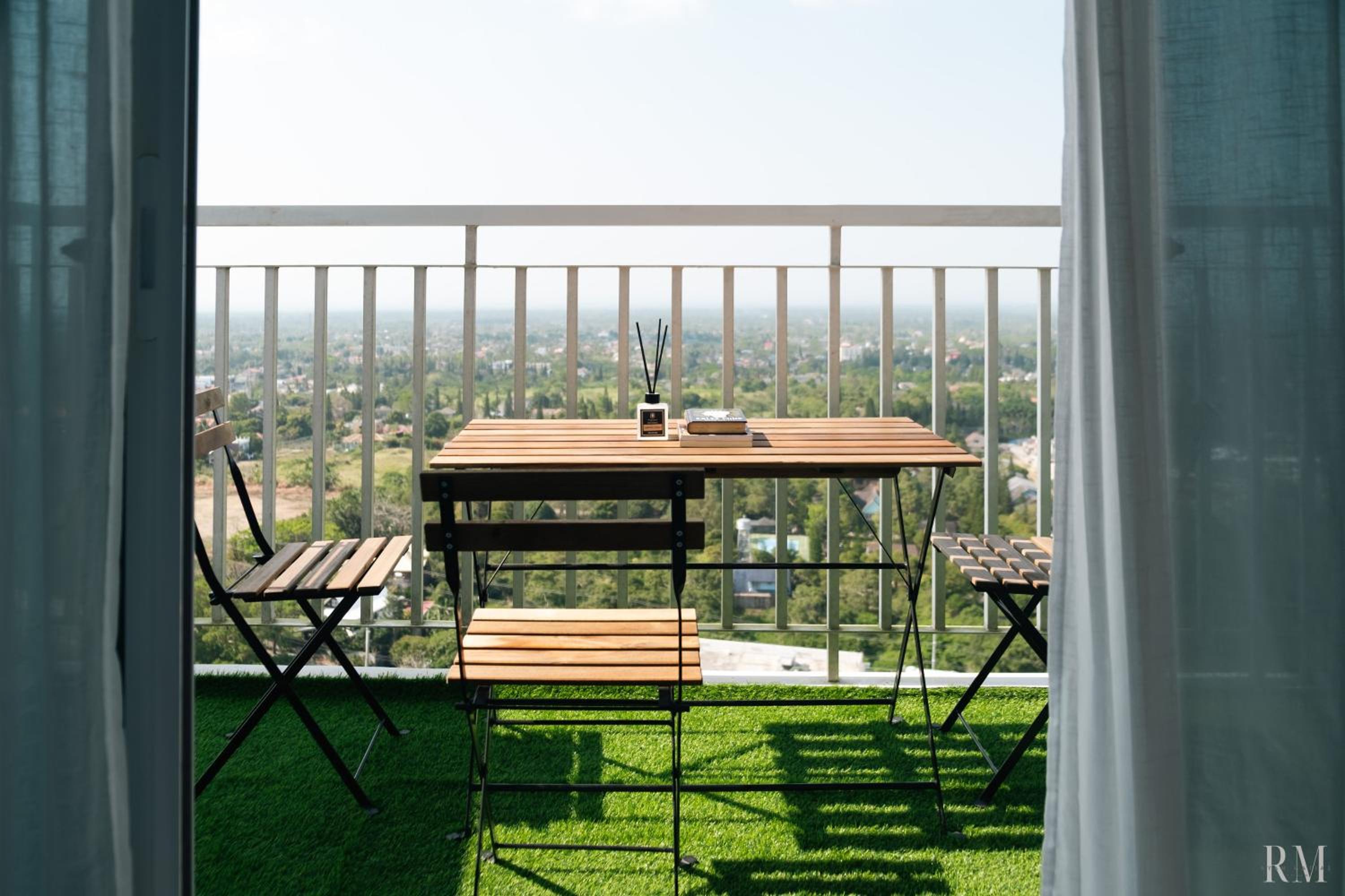 2BR Modern Contemporary Penthouse in Tagaytay view 3