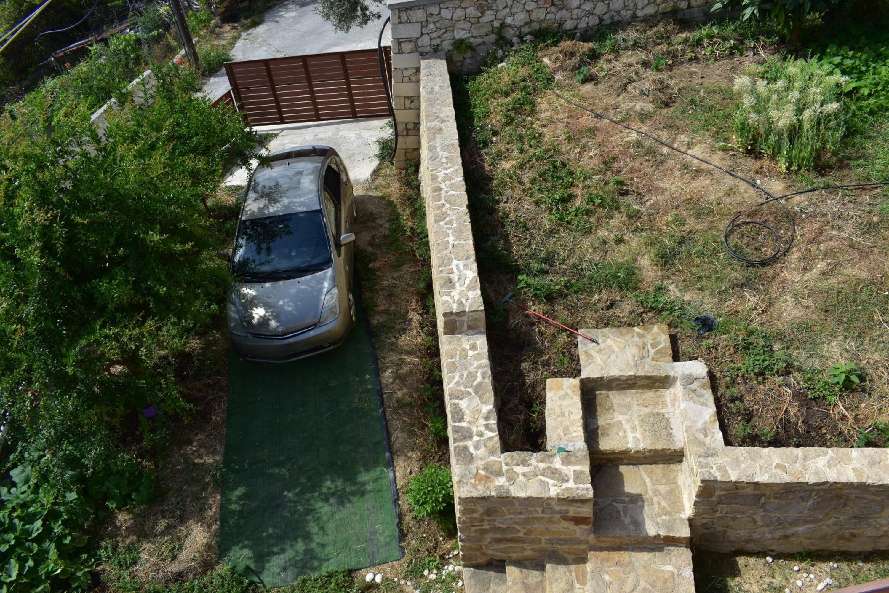 Smaragda's Maisonette view 4