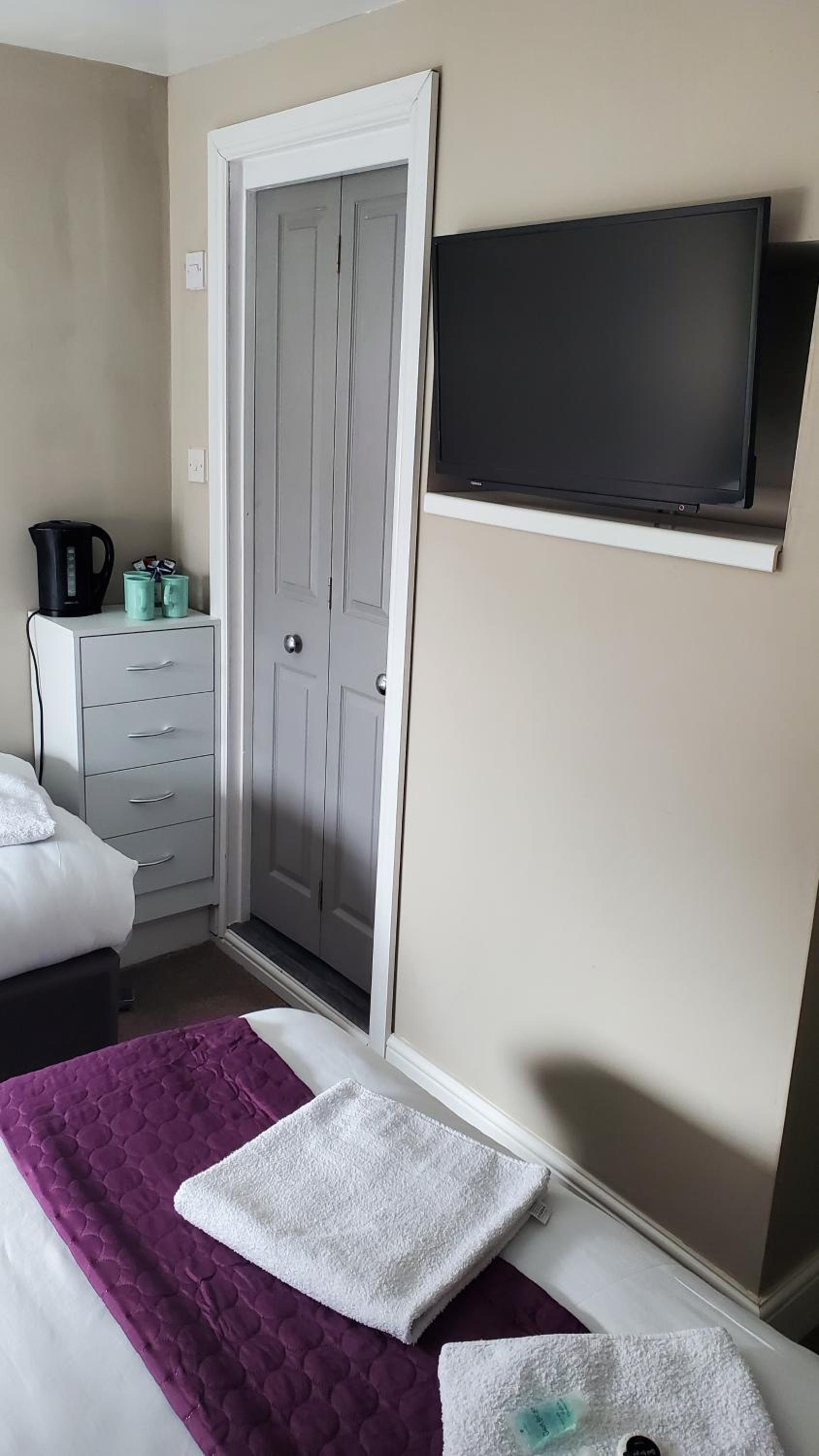 Leecliff Guest House