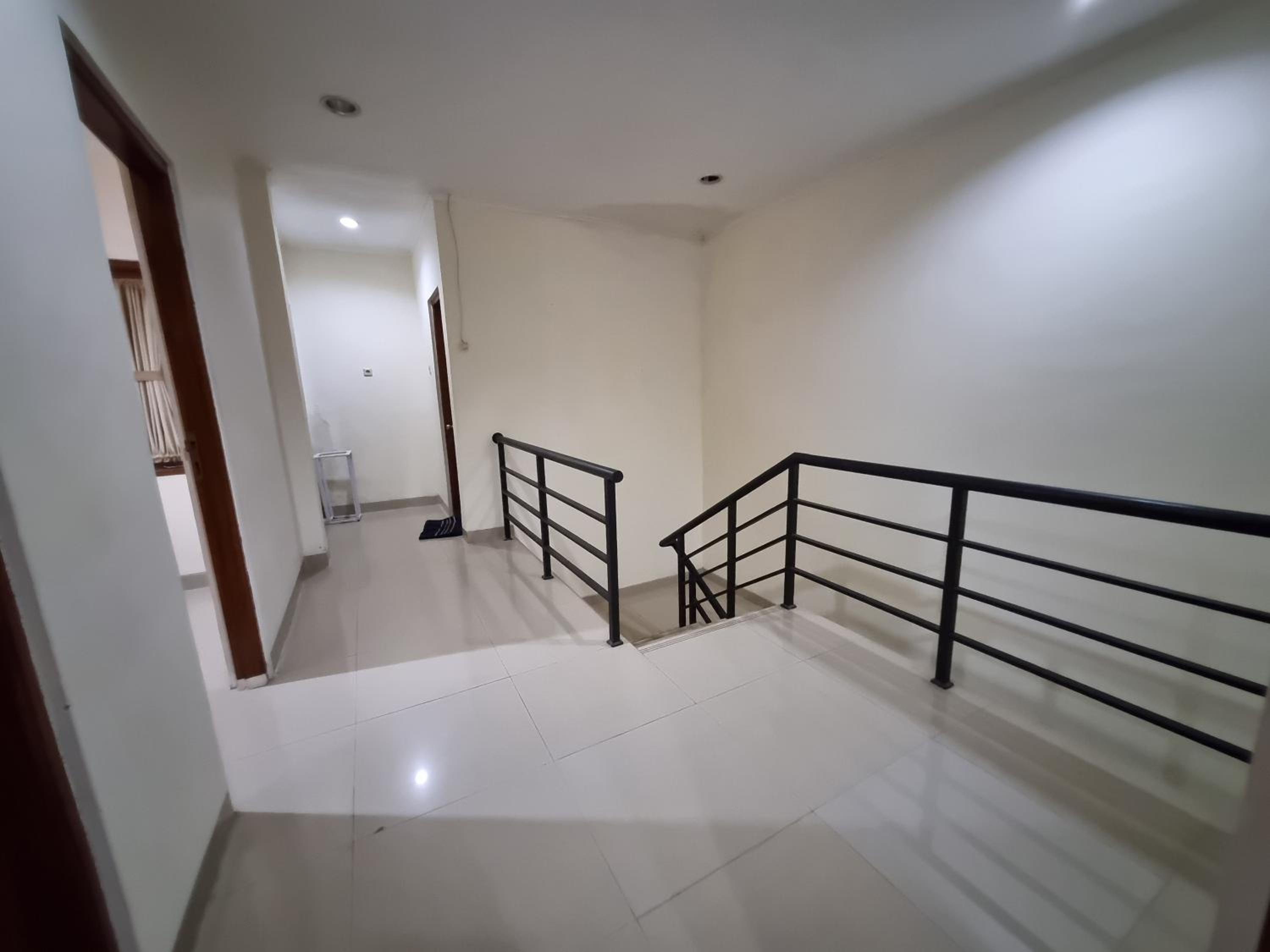 Awana AT 43 Near Malioboro view 4