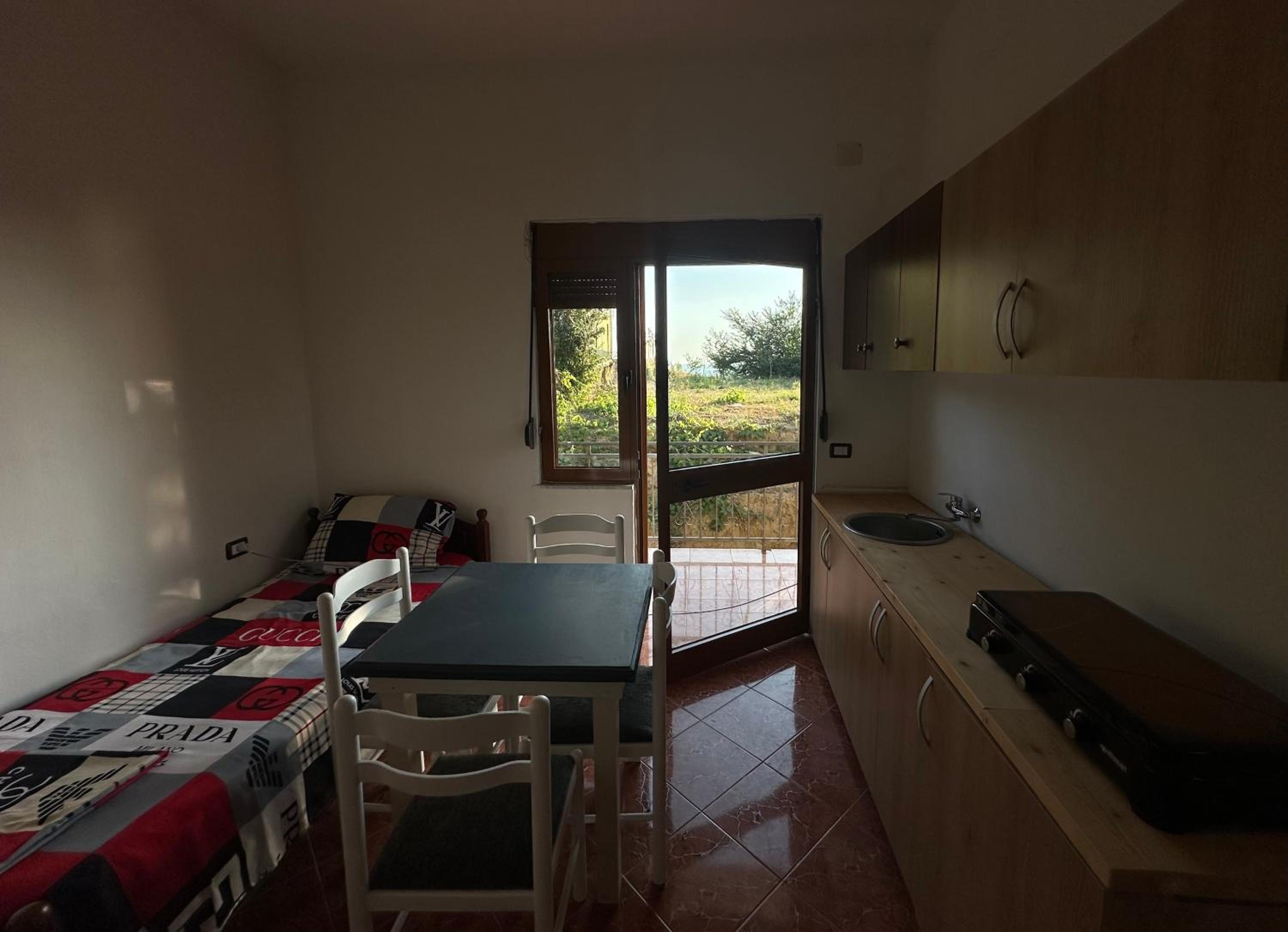 Apartment for rent vacation KRASNIQI