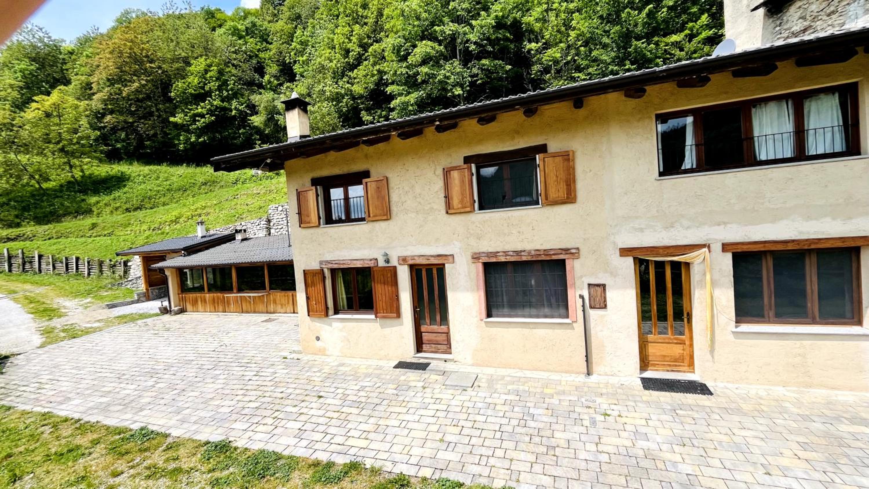 vallemaira house SAN SEBASTIANO appartamenti in esclusiva da 2 persone view 3