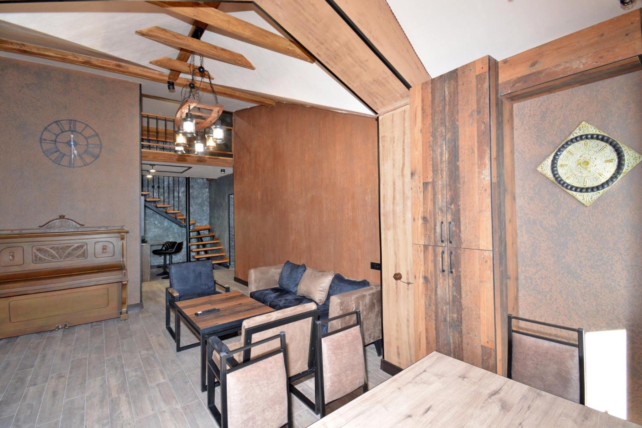 Luxury Downtown Apartment