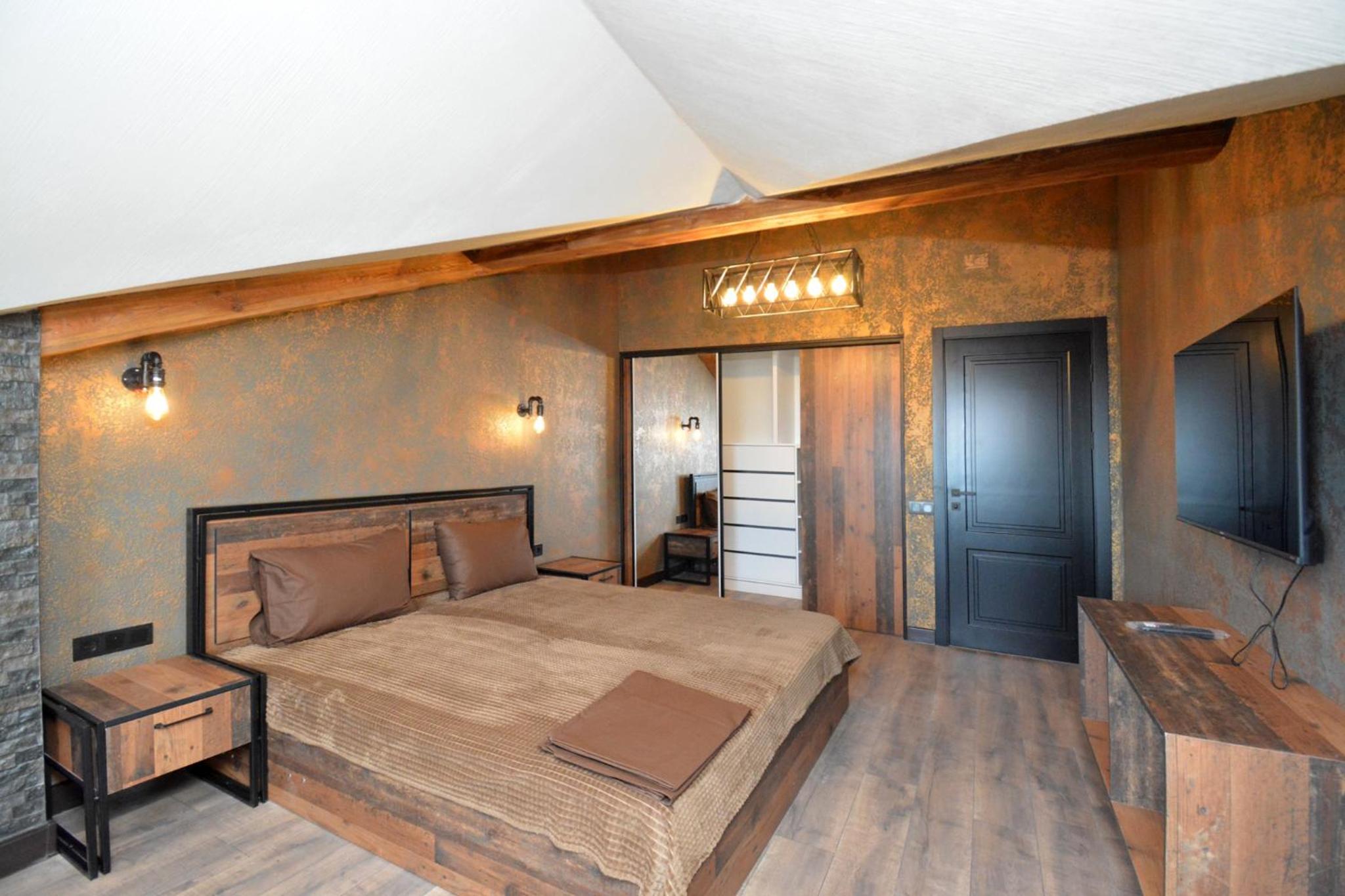 Luxury Downtown Apartment
