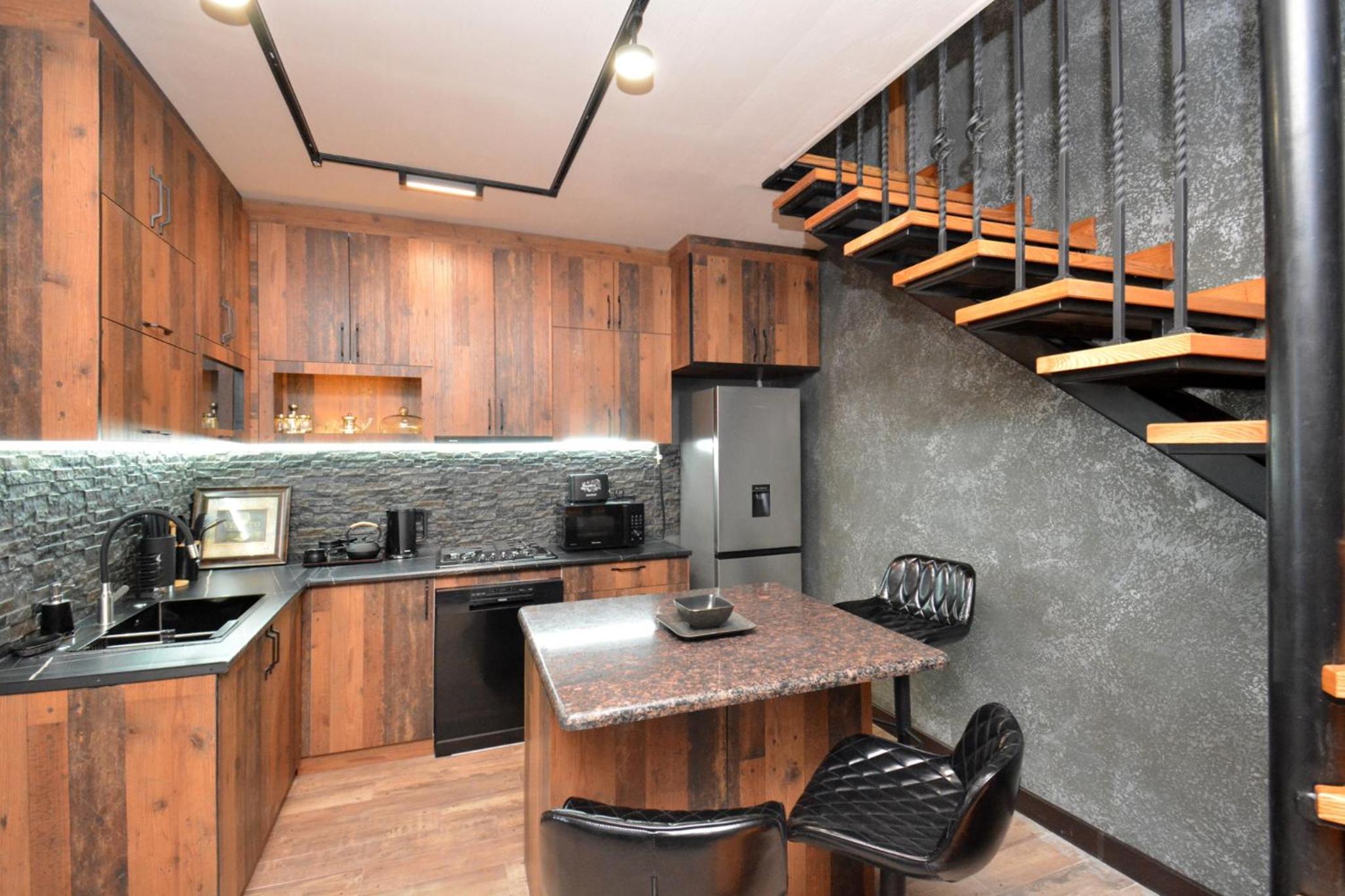 Luxury Downtown Apartment