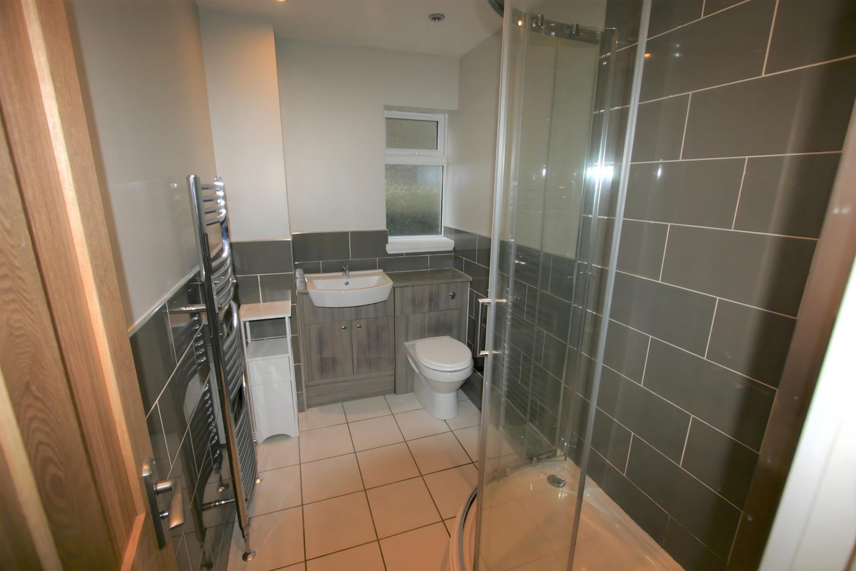 Aberdeen Central West End Apartments view 3
