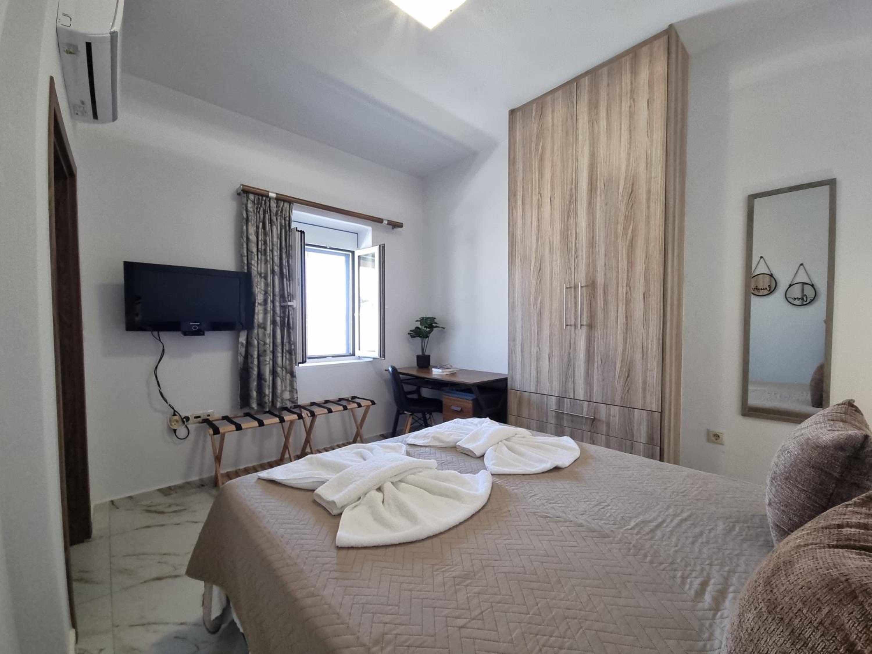 Maitos Apartments