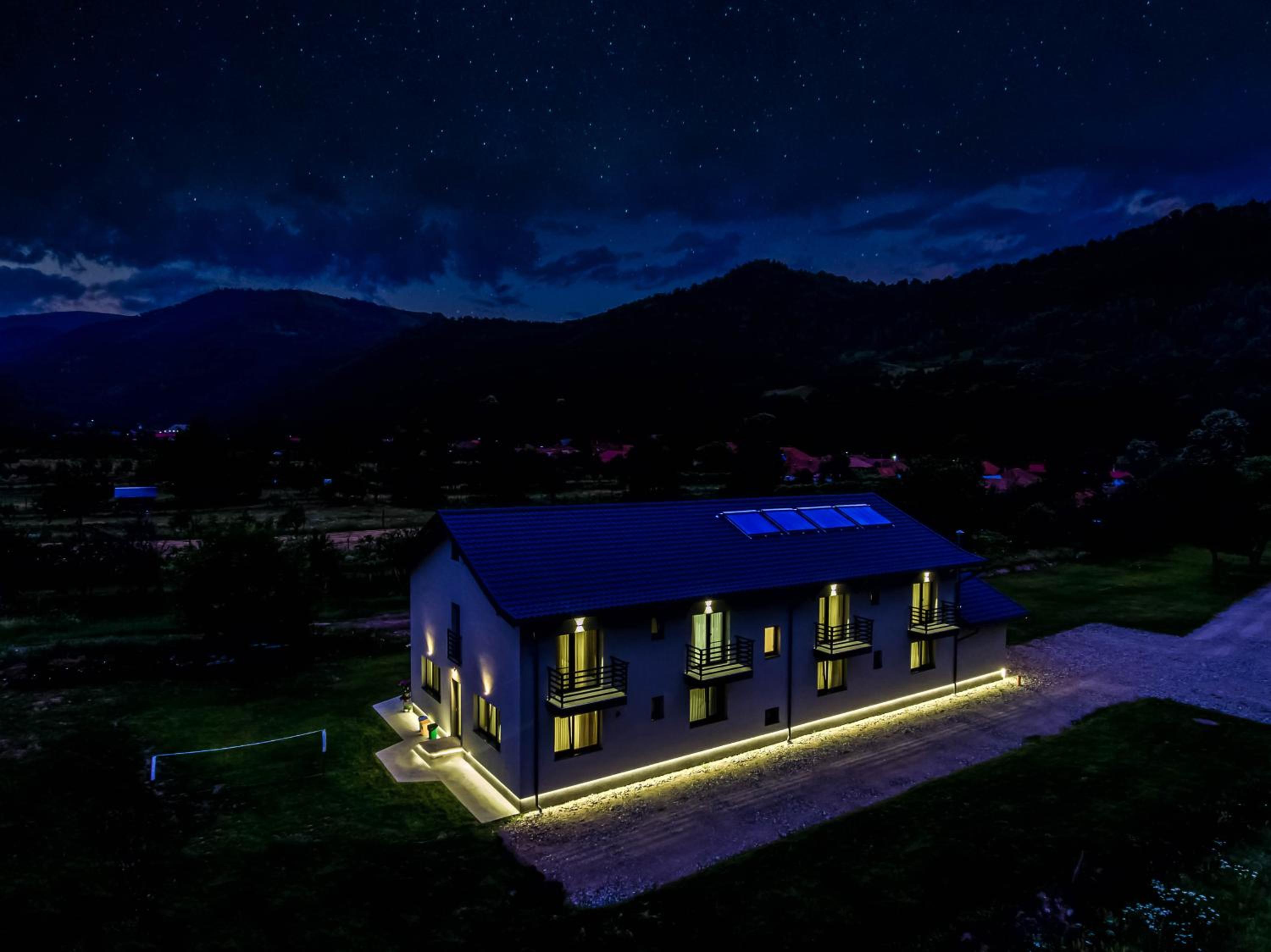 Transalpina Retreat view 2