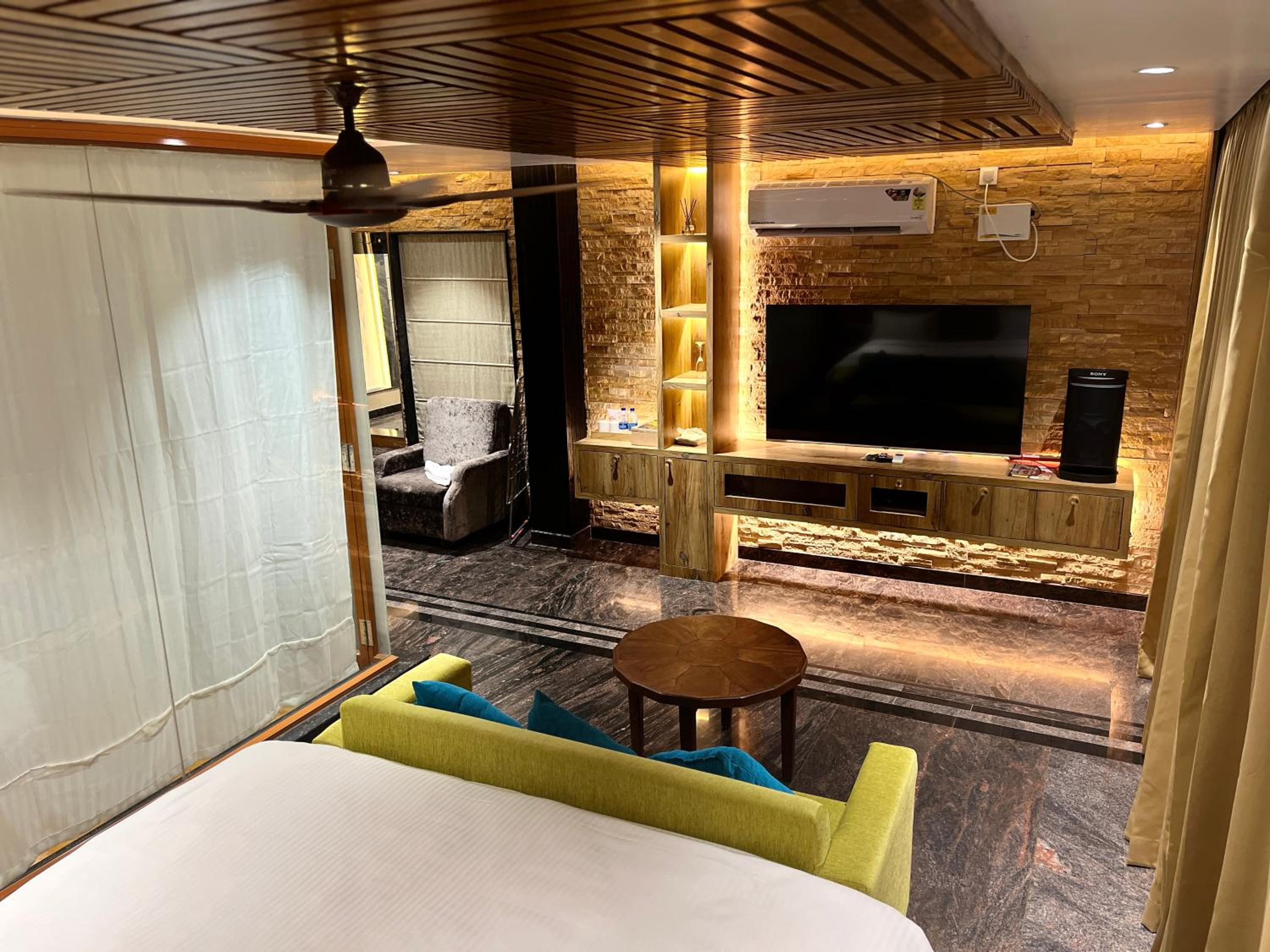 Kudle Beach View Resort And Spa Gokarna
