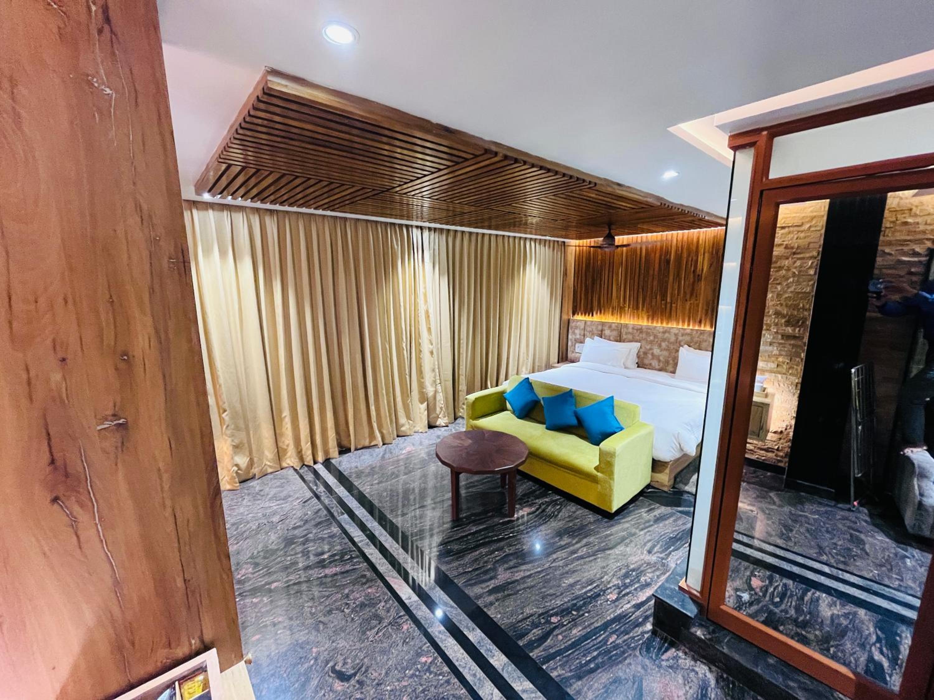 Kudle Beach View Resort And Spa Gokarna