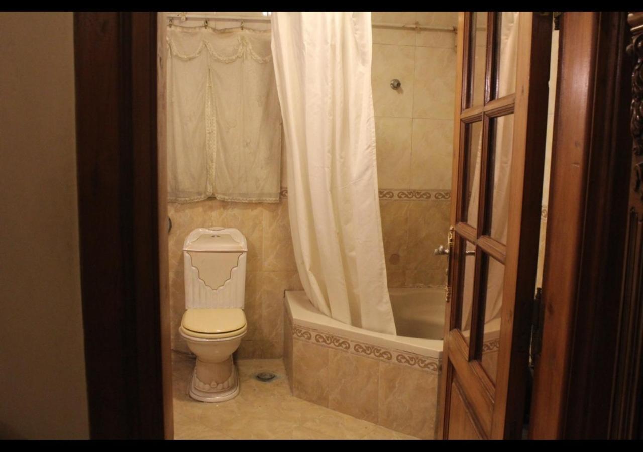 Hay Al Sefarat Apartment