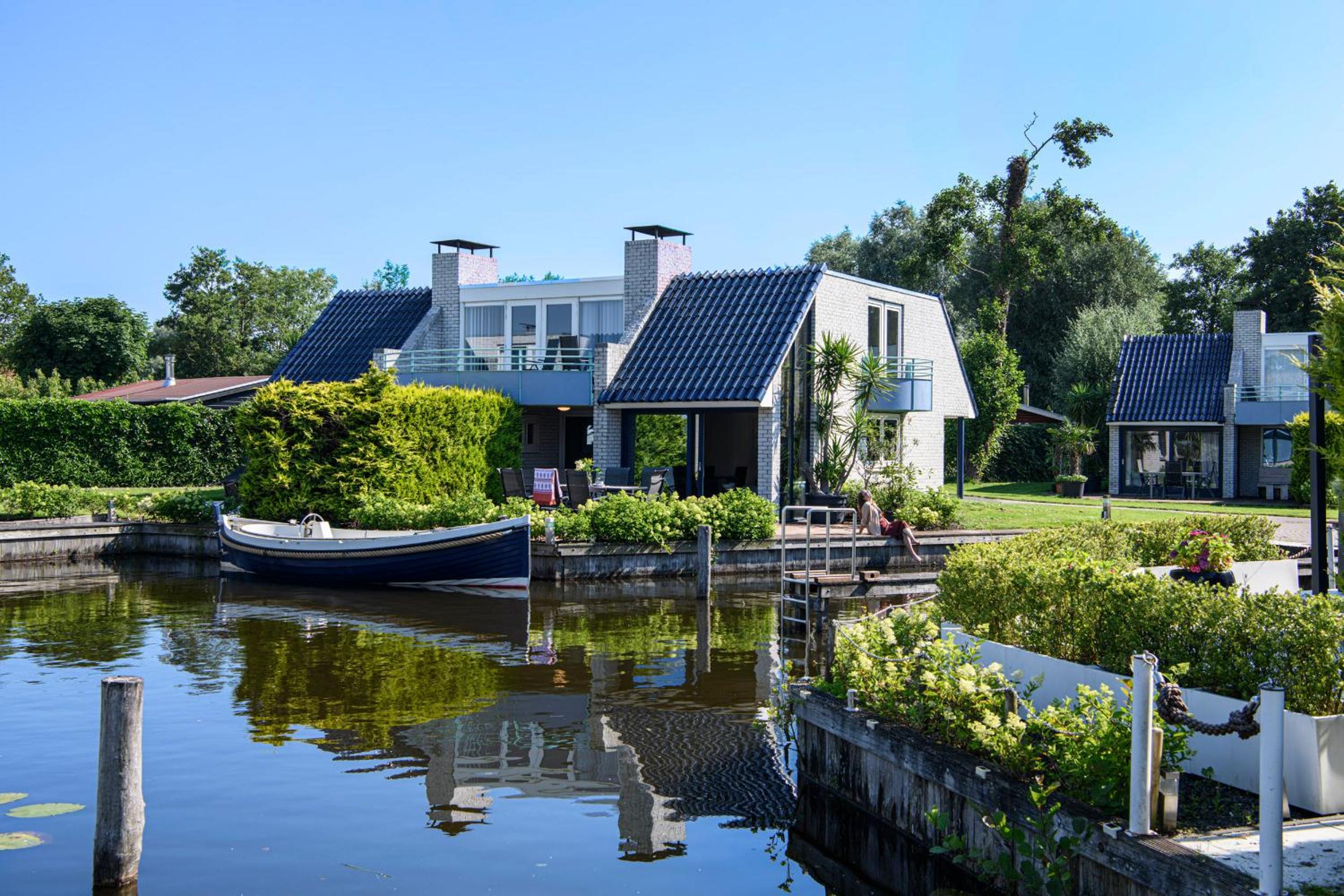Amsterdam / Loosdrecht Rien van den Broeke Village