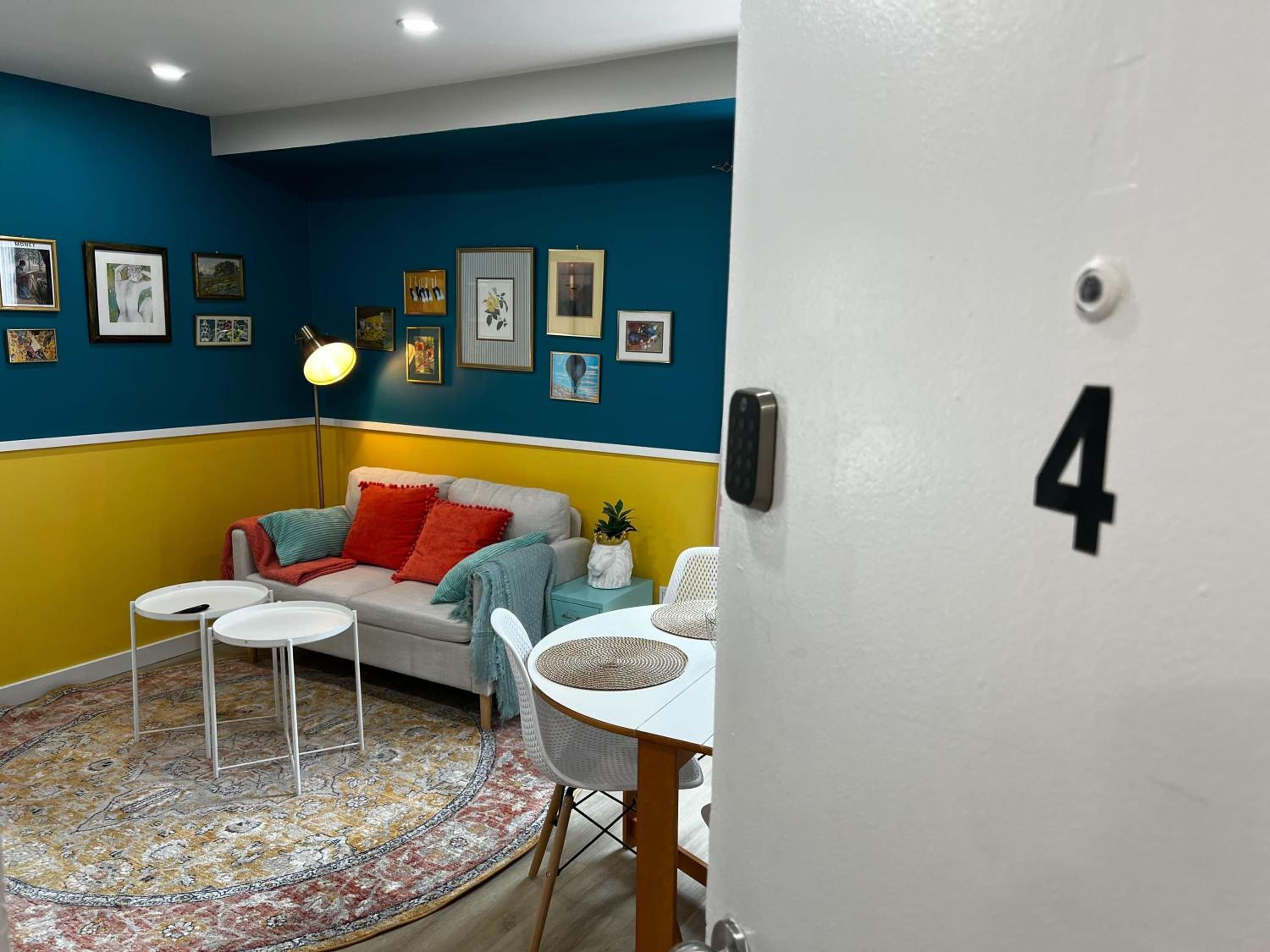 Swedish House, Bright and Modern Downtown Retreat at Ports on Portland, Apt #4