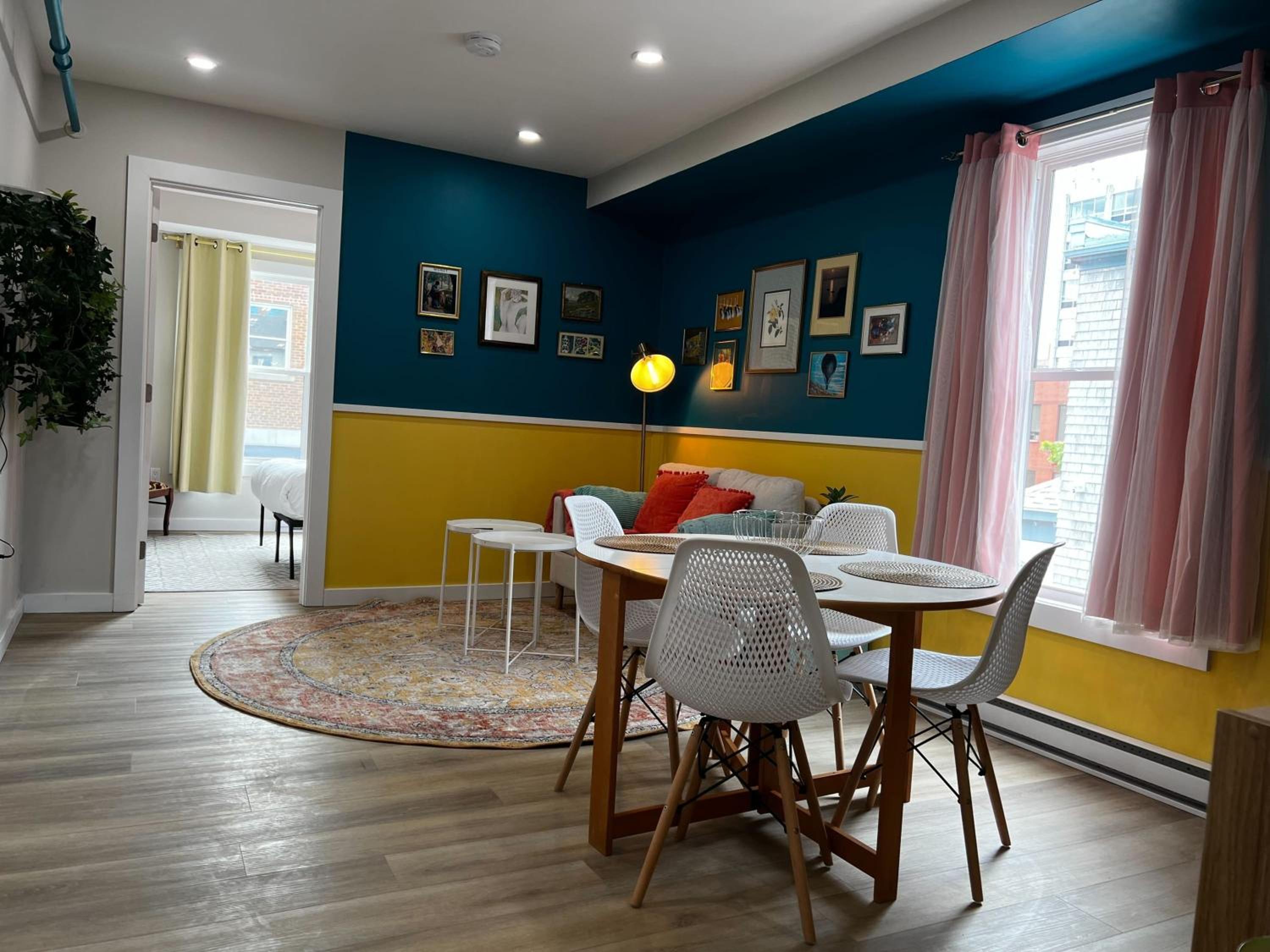 Swedish House, Bright and Modern Downtown Retreat at Ports on Portland, Apt #4