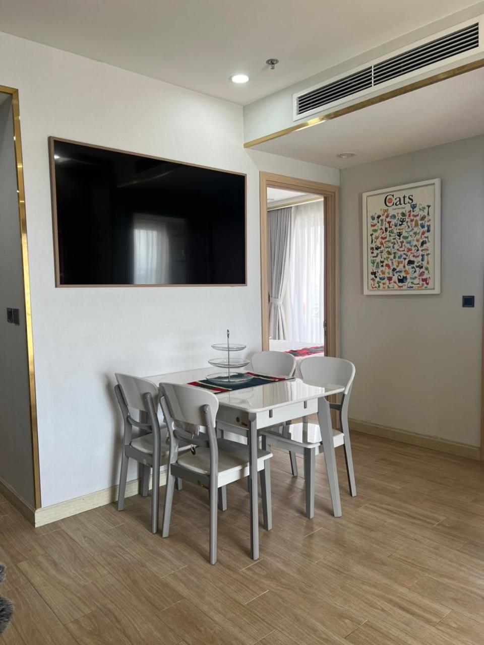 Citadine Swiss Apartment view 3