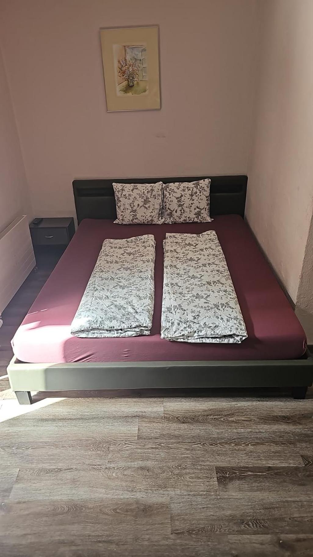 Preiswertes Zimmer zum Übernachten
