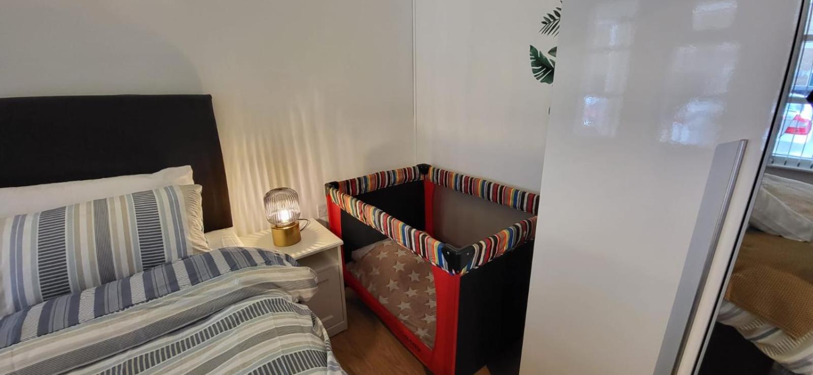1 Bed, G-Floor apt close to O2, Excel and City Airport