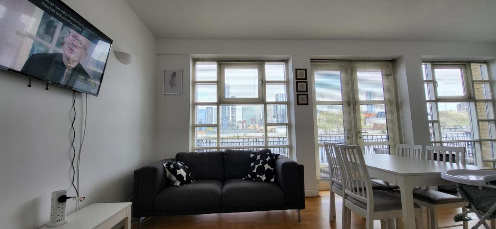 1 Bed, G-Floor apt close to O2, Excel and City Airport