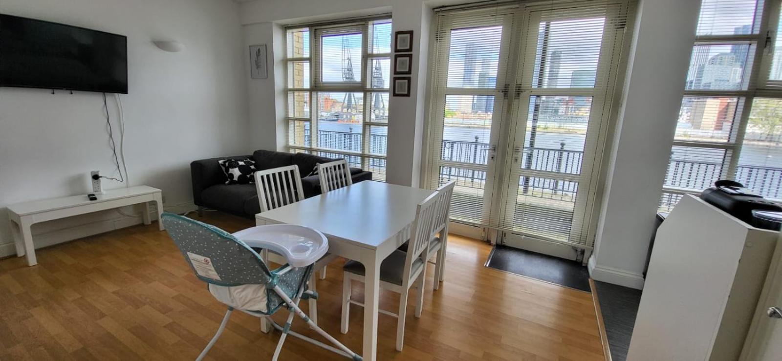 1 Bed, G-Floor apt close to O2, Excel and City Airport
