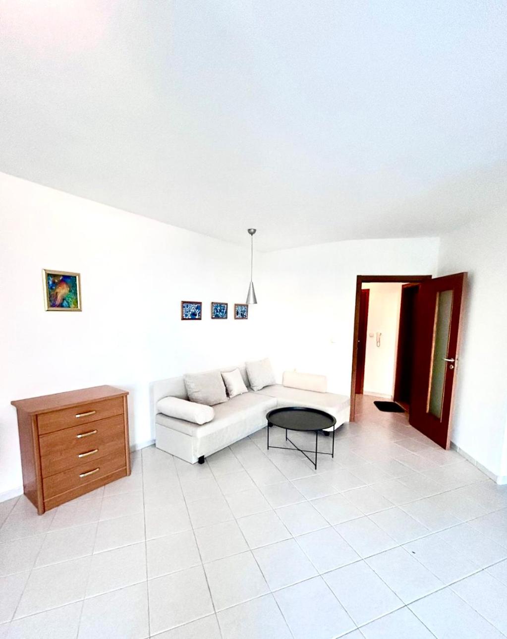 SeaView,Parking & Garden 1BR Appart Sozopol-Beach