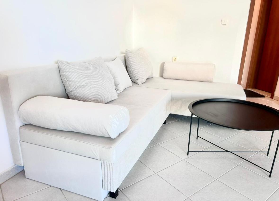 SeaView,Parking & Garden 1BR Appart Sozopol-Beach