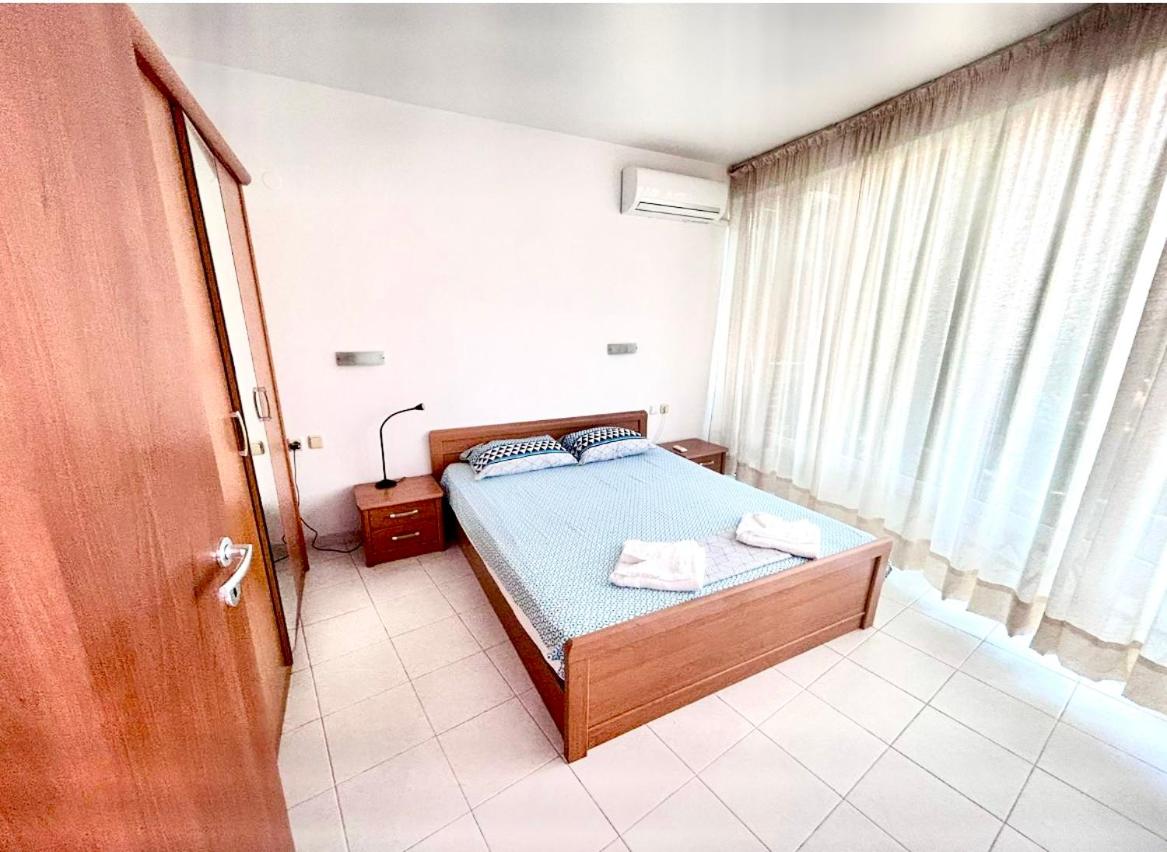 SeaView,Parking & Garden 1BR Appart Sozopol-Beach