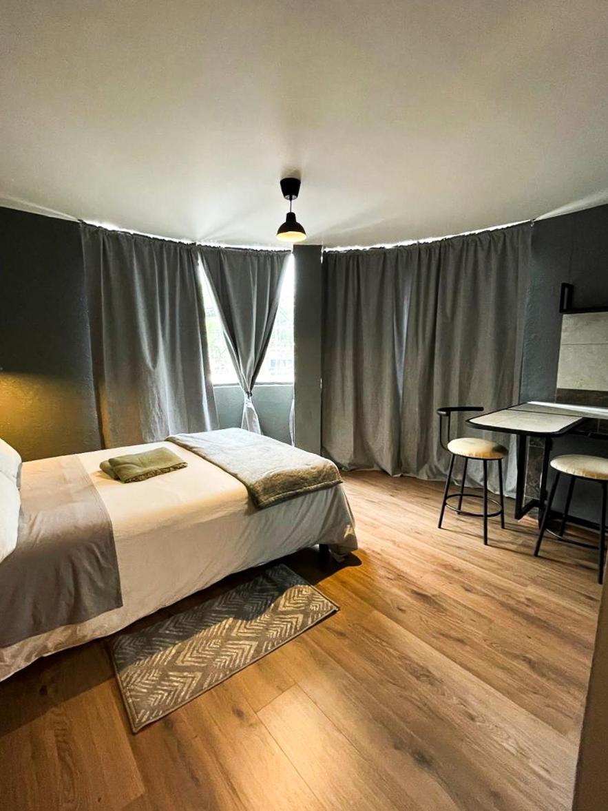 Bright Studio Apartment Casa Icacos Apt 3 view 3