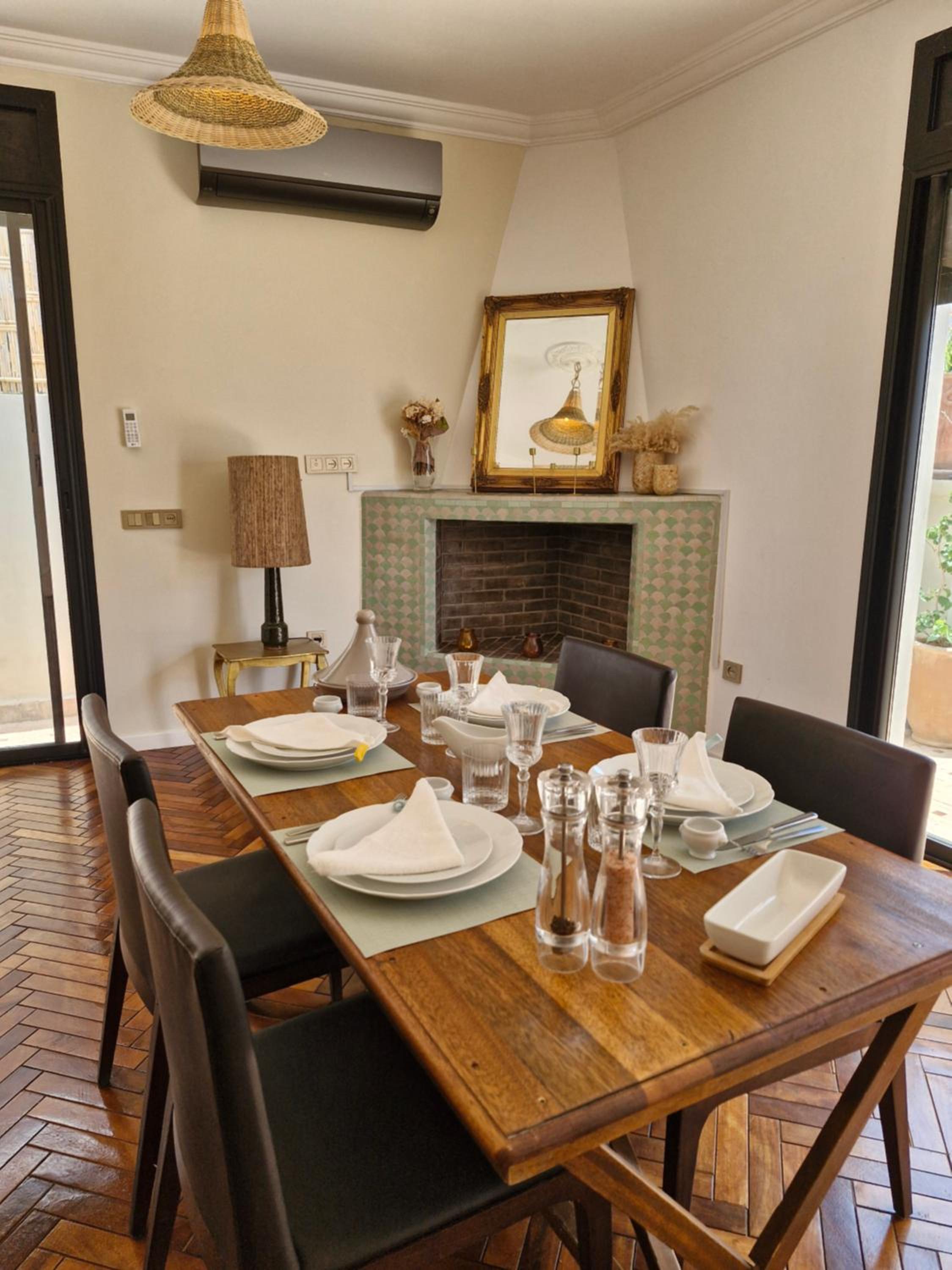 dining