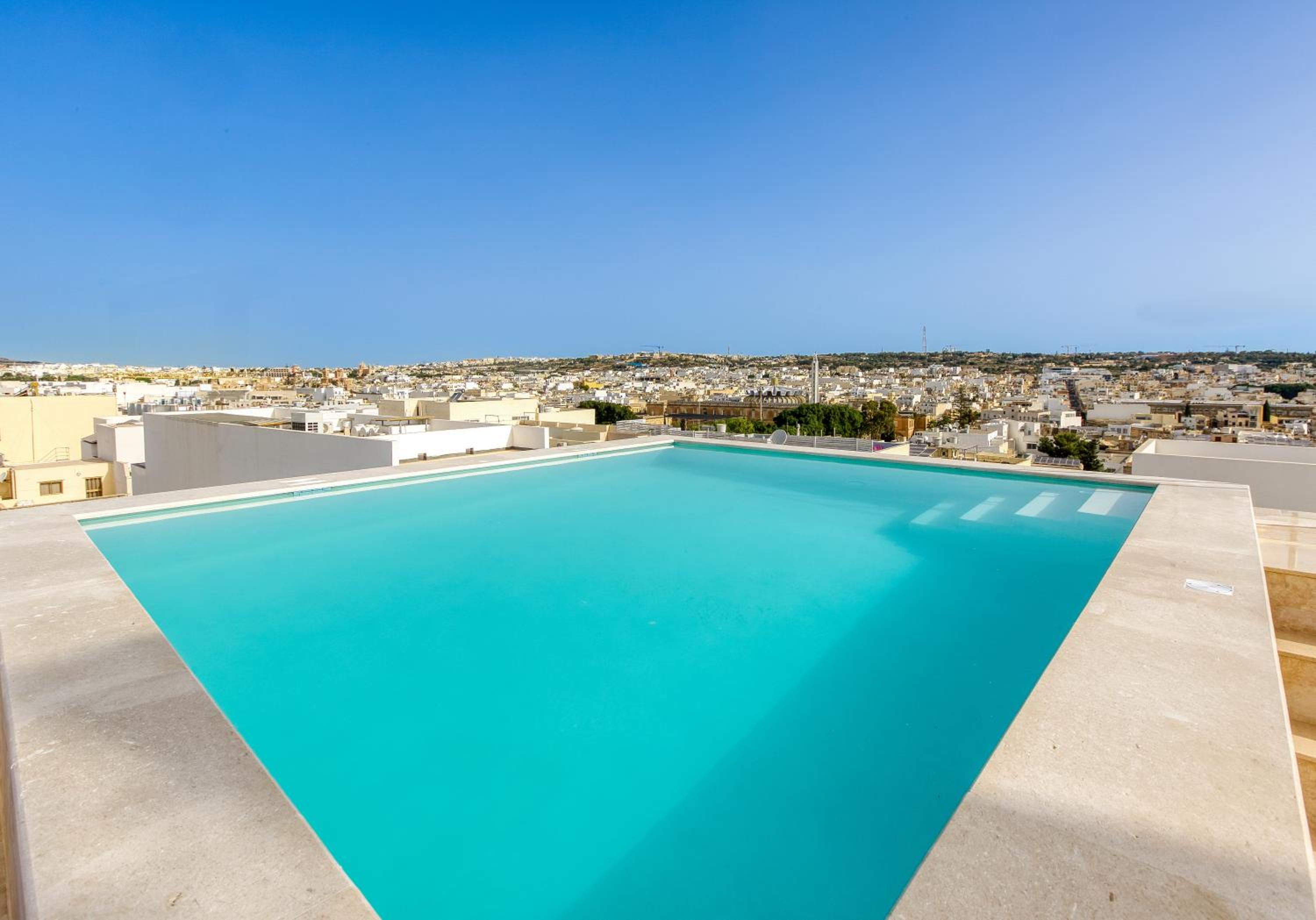 Hotel Annitchka Mansions - Penthouse in central Malta - Image 1