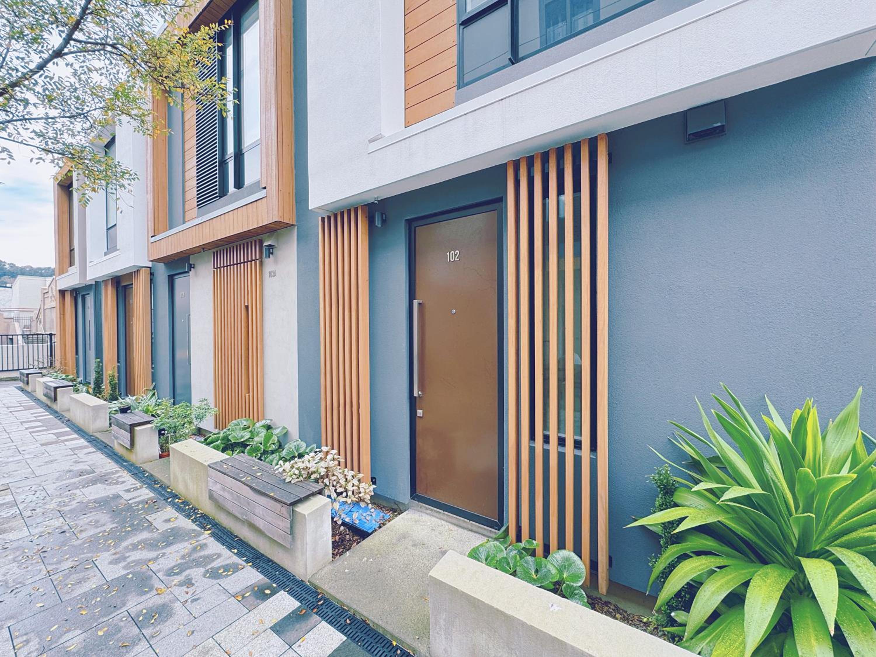 The Central 2 bedroom Townhouse in Welly view 3