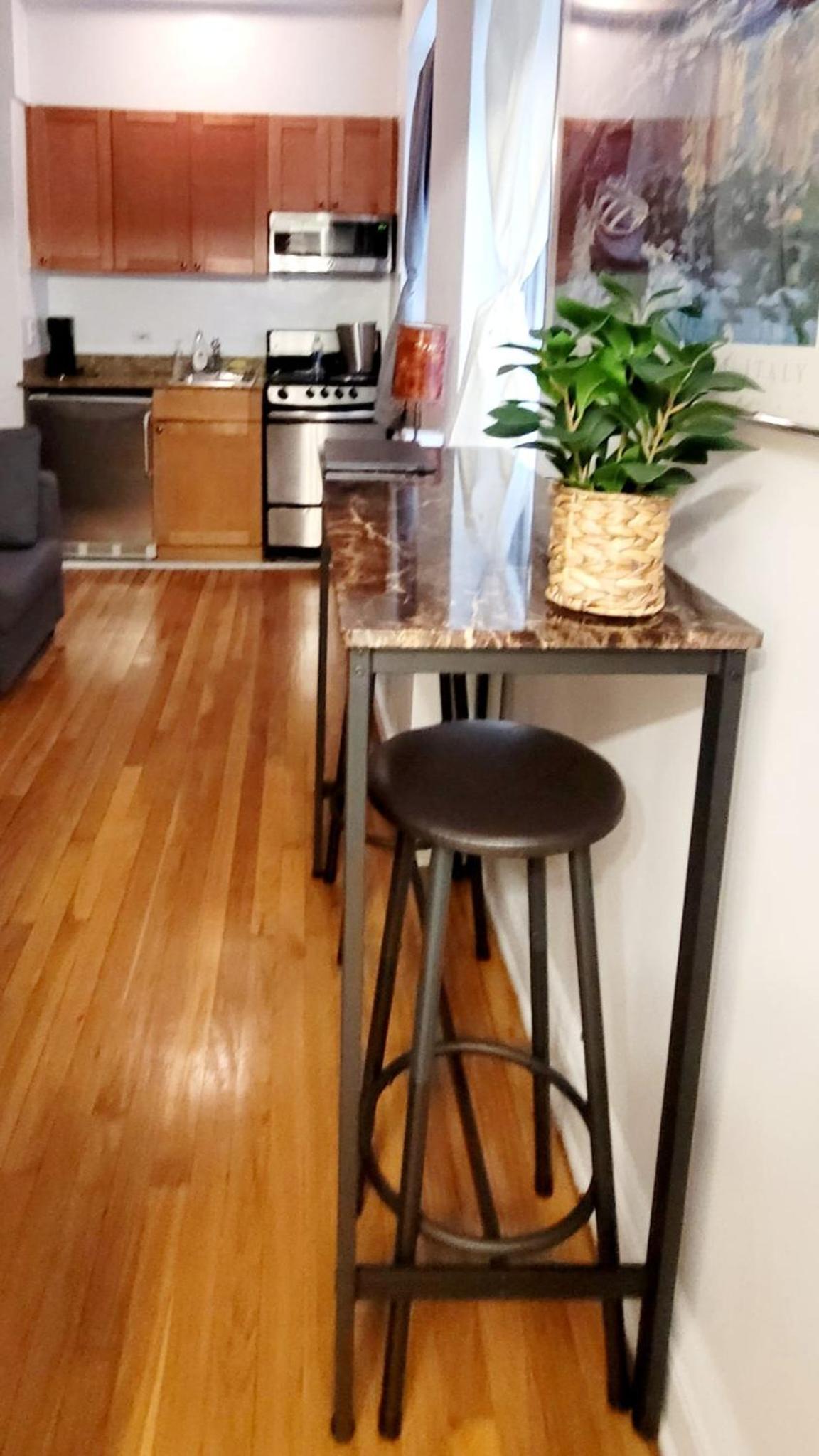 Manhattan Stylish Studio in the Upper East Side