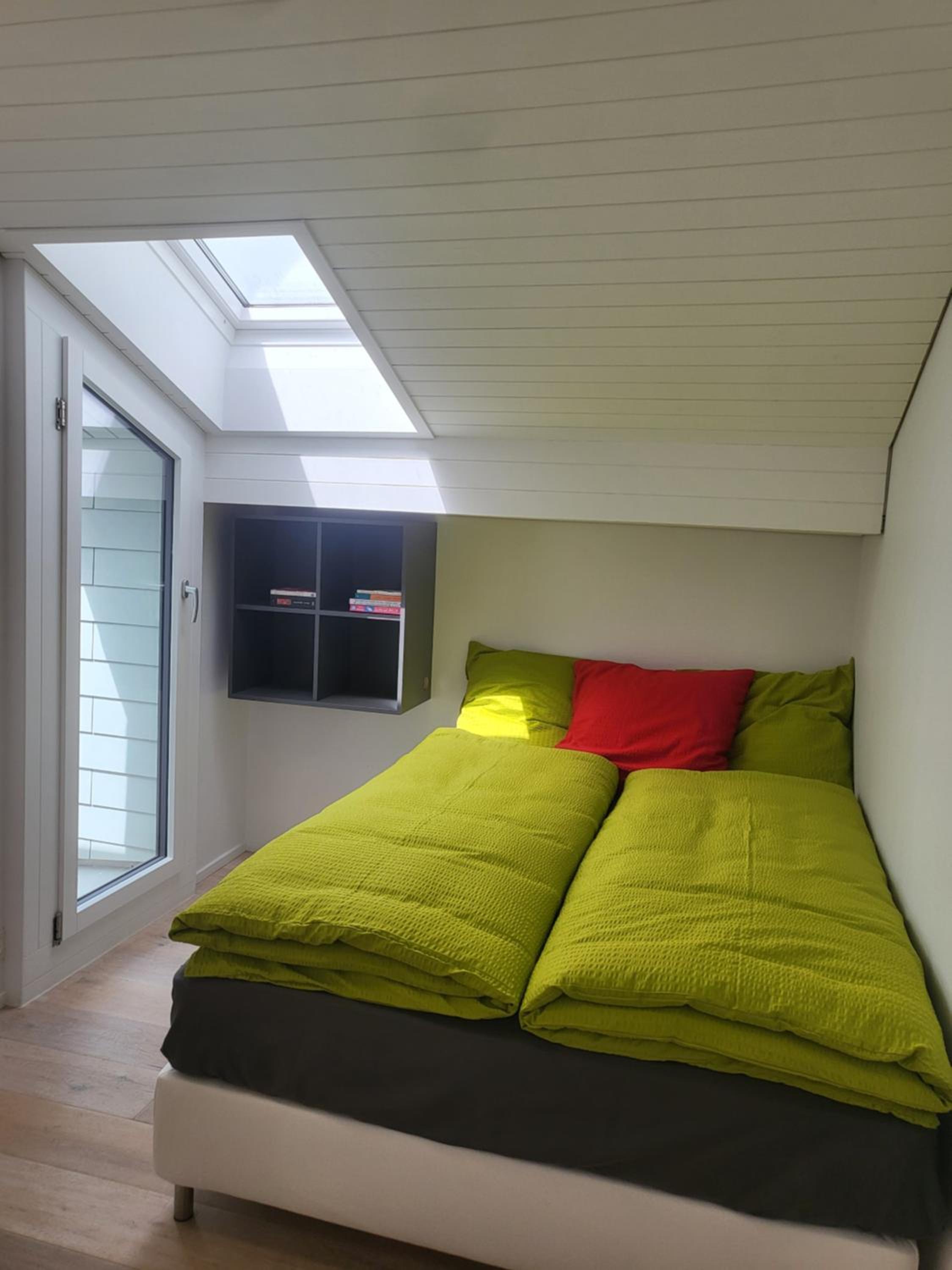 Rigi Paradise in Vitznau, Lake access, Ferry Terminal, Rigibahn, Restaurants all 2 minutes walking distance