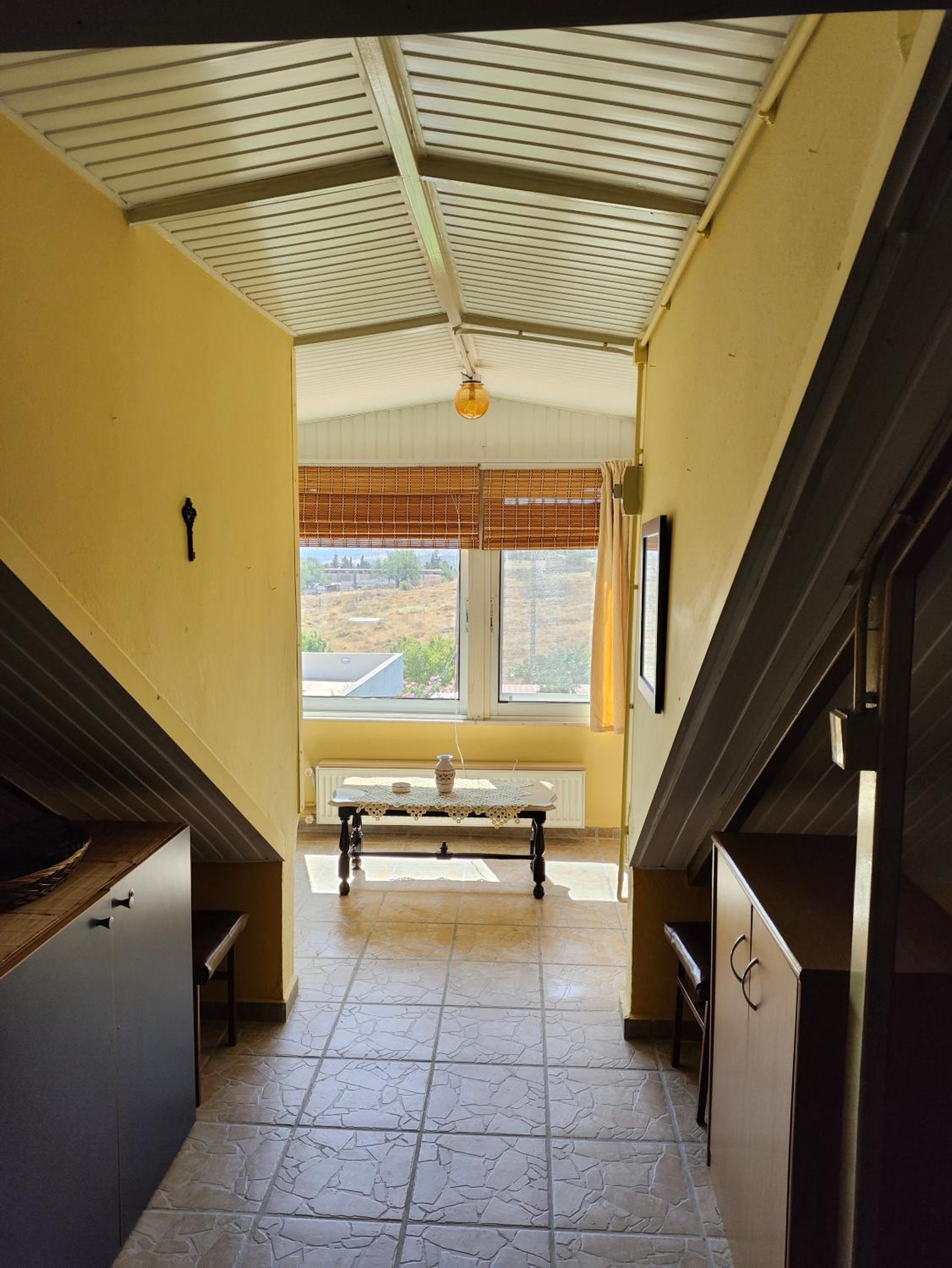 Foothills loft