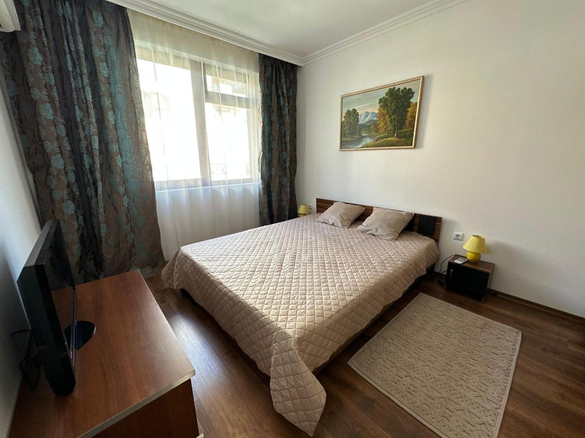 2 bedroom apartment Sveti Vlas with 2 balconies and sea views