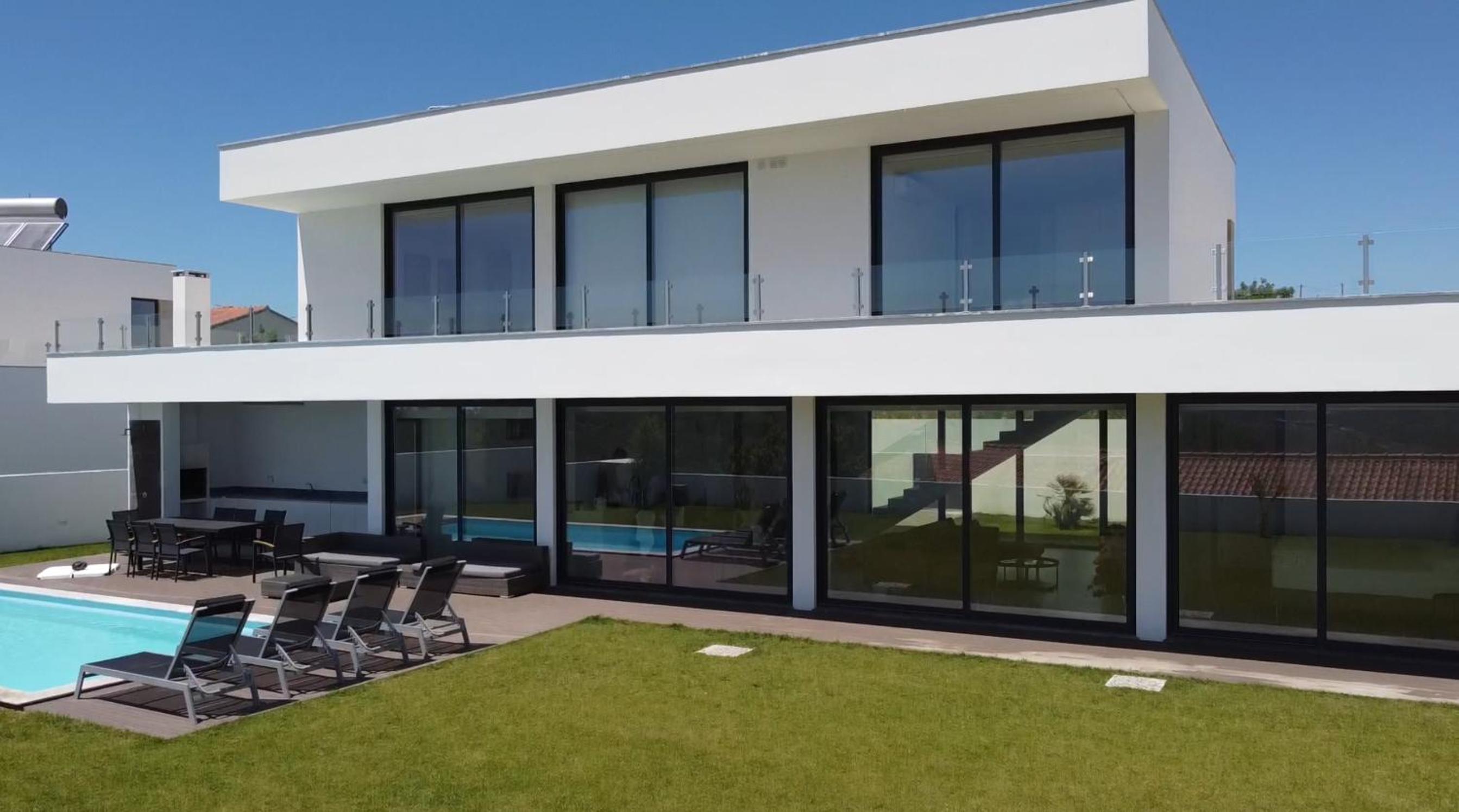 Casa Arendina - Villa Retreat with Heated Pool view 2