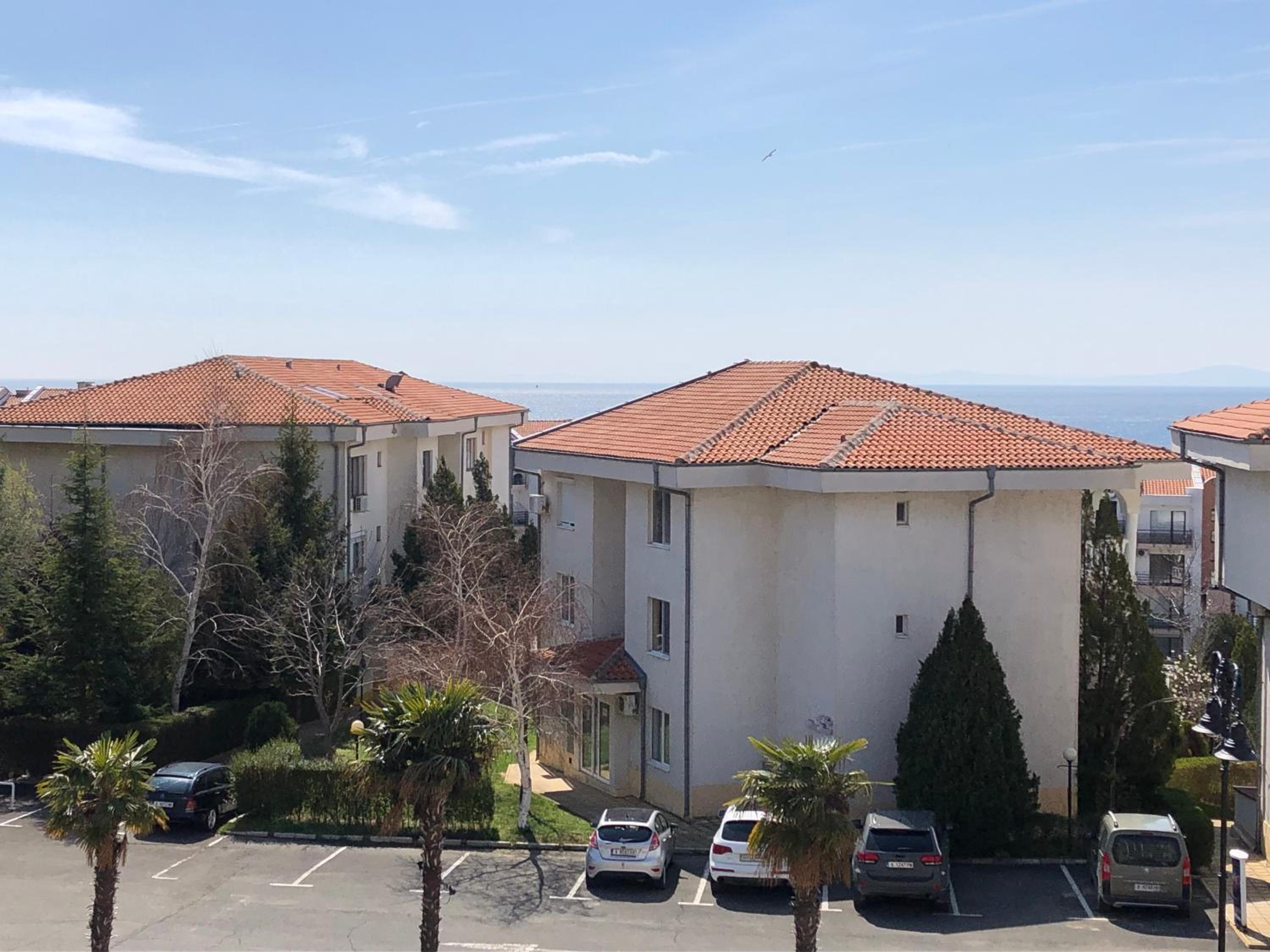 2 bedroom apartment Sveti Vlas with 2 balconies and sea views