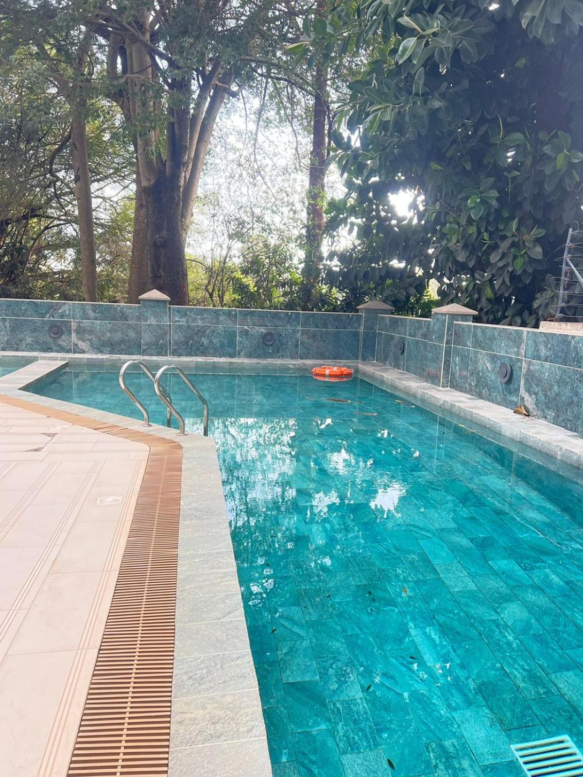 TWO-BED MODERN Apartment in Westlands photo 4