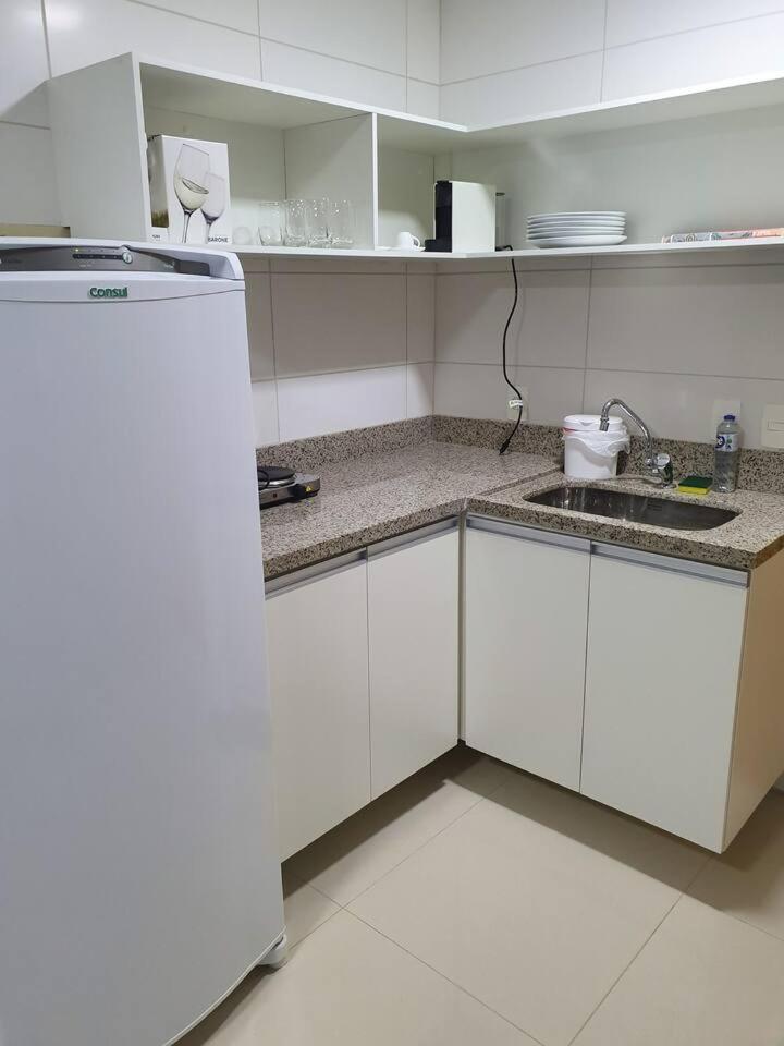 DFPLAZA Apartamento luxo no Shopping andar alto varanda com tela proteção garagem piscina academia wifi 500mb