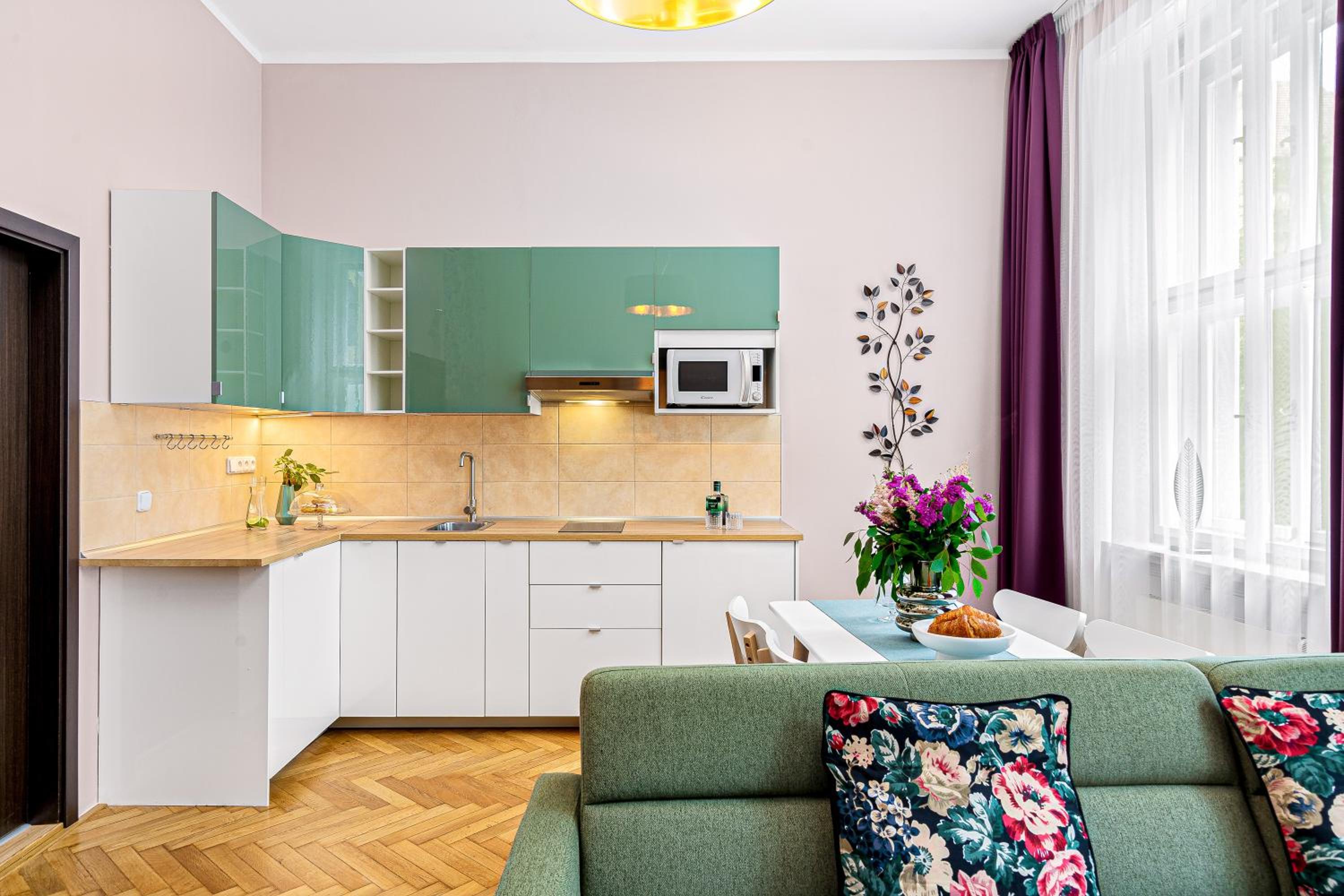 Oasis Apartments at Charles Square