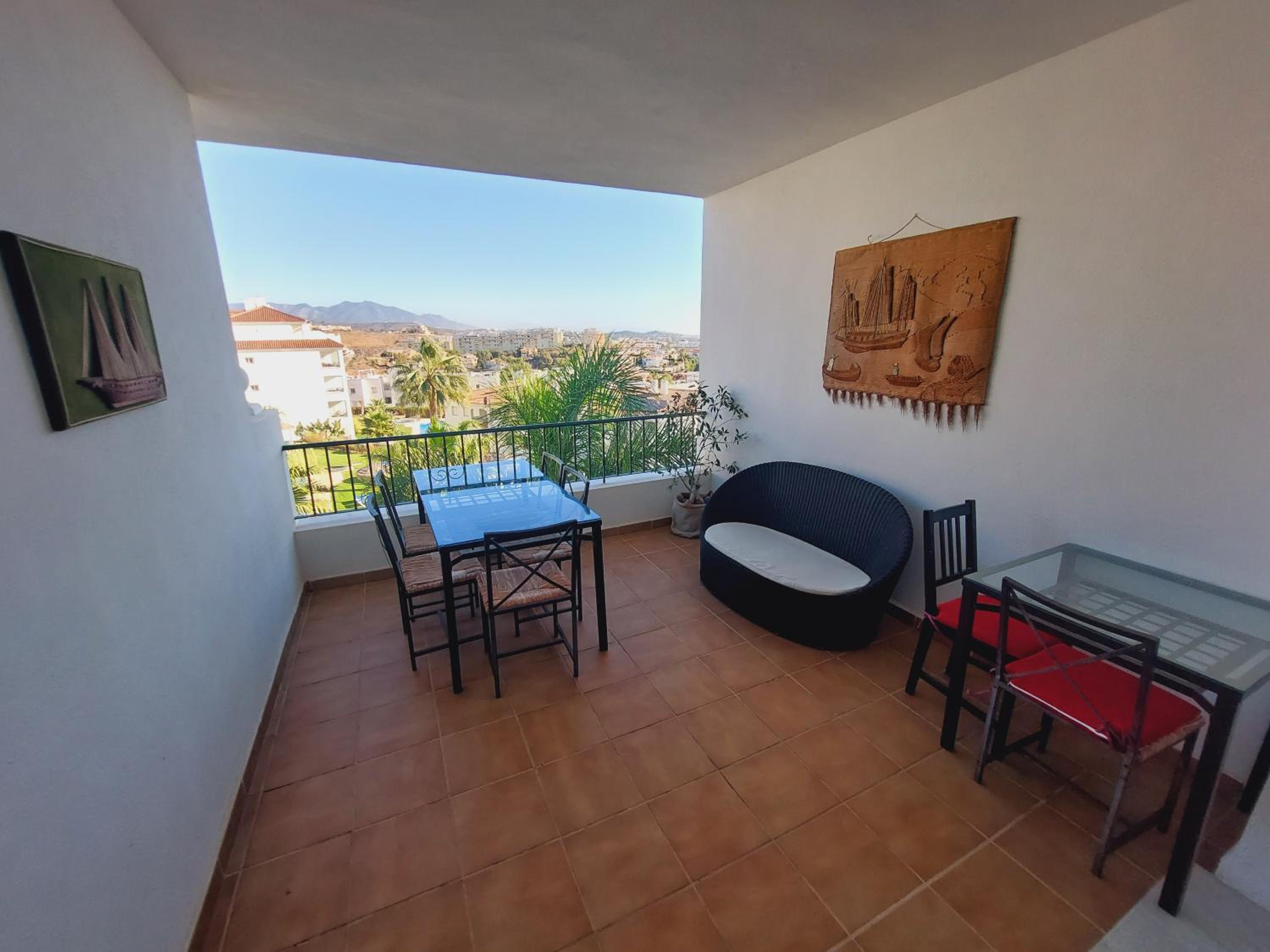 Beautiful Apartment Sea&Mountains Views