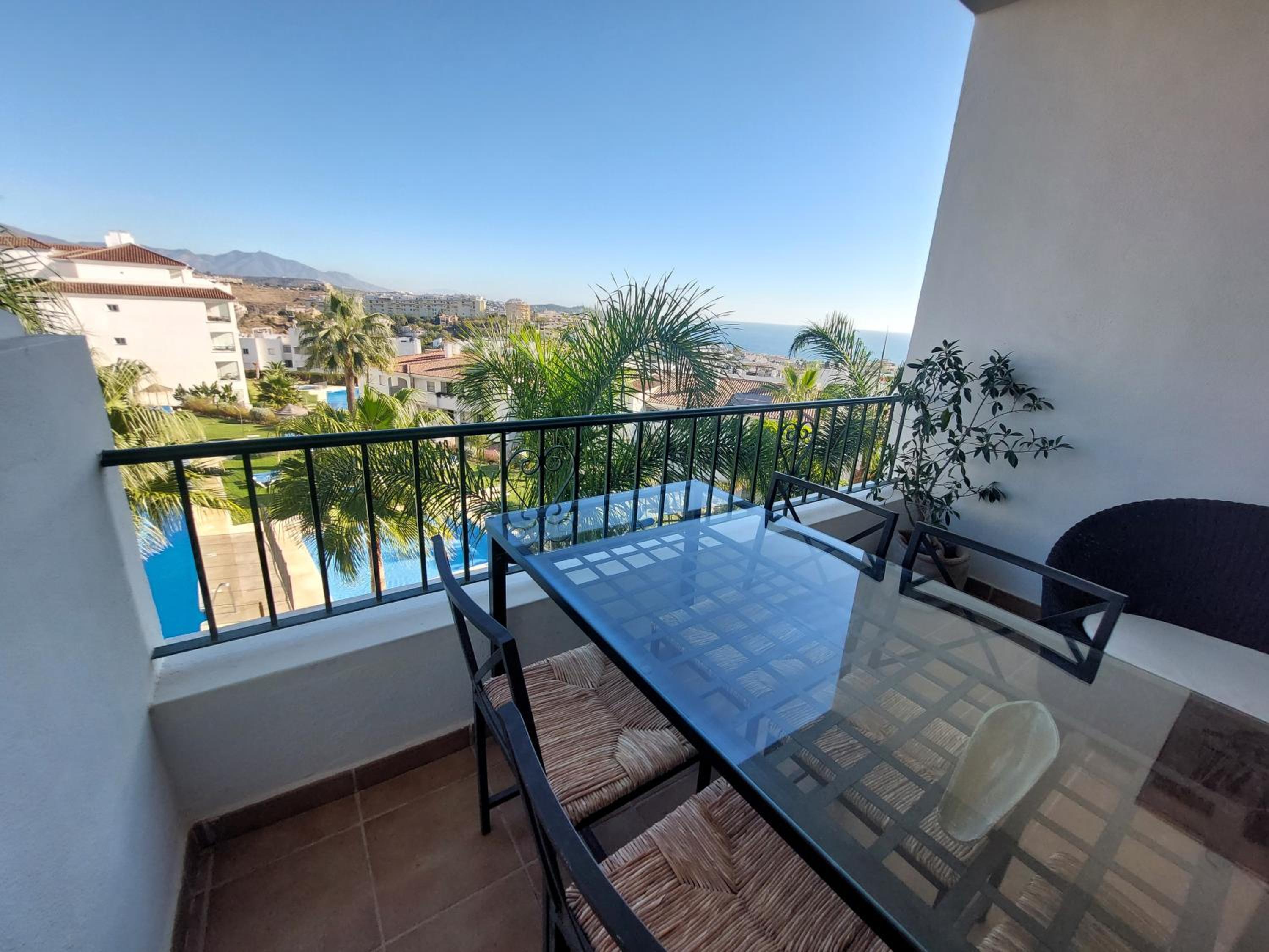 Beautiful Apartment Sea&Mountains Views
