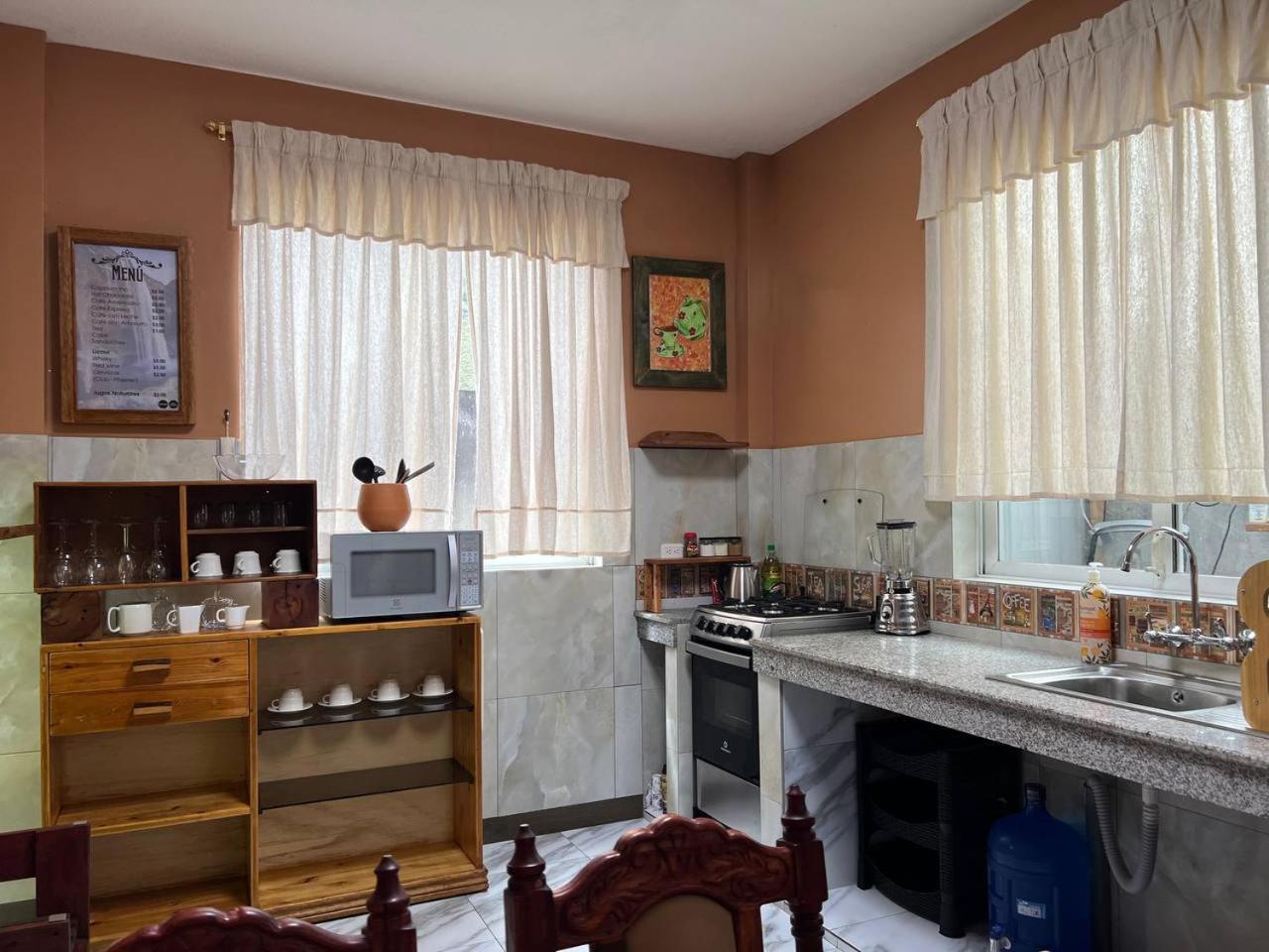 Cute Boutique 2 Bedroom 2 Bath view 2