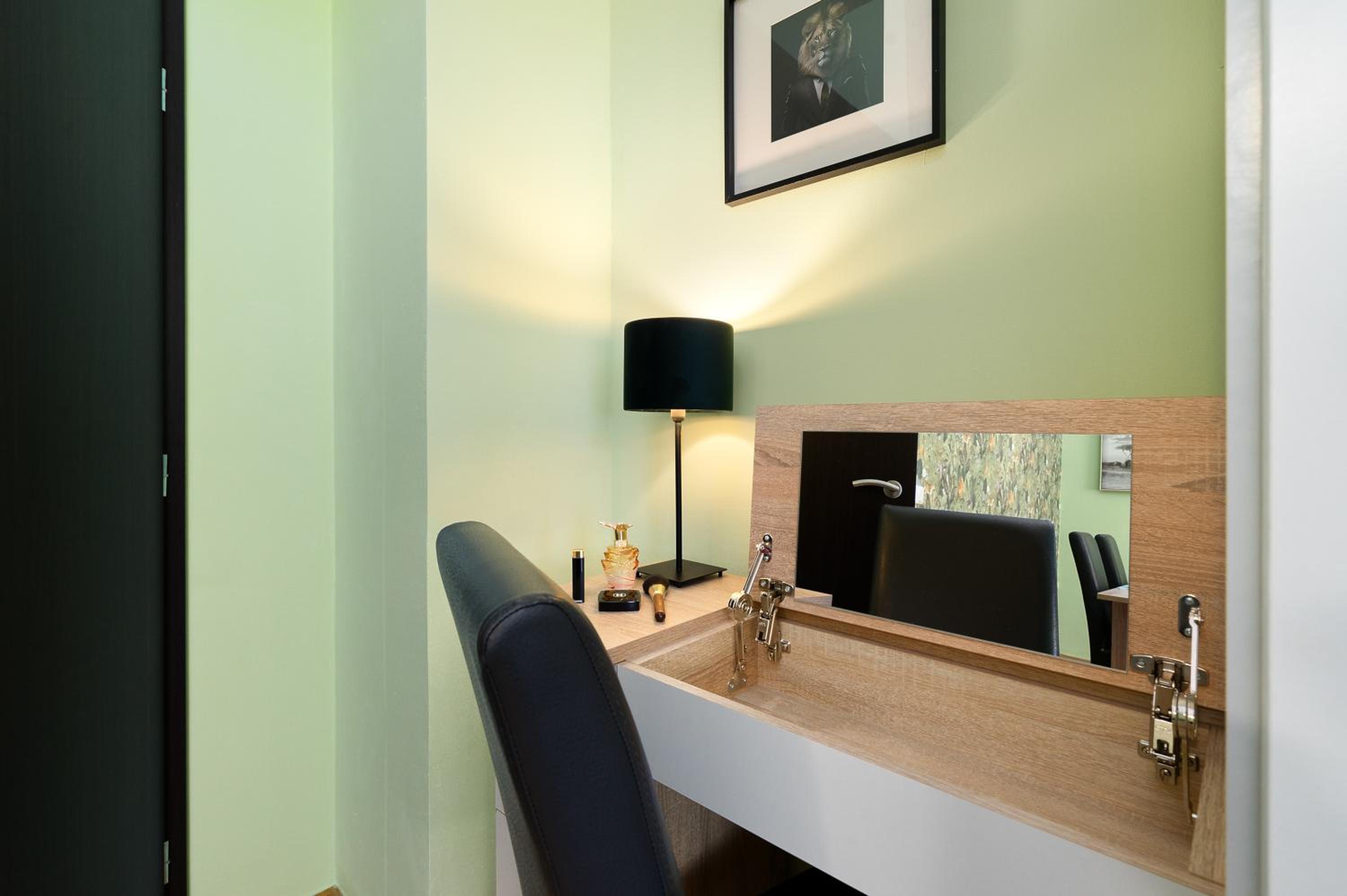 Oasis Apartments at Charles Square