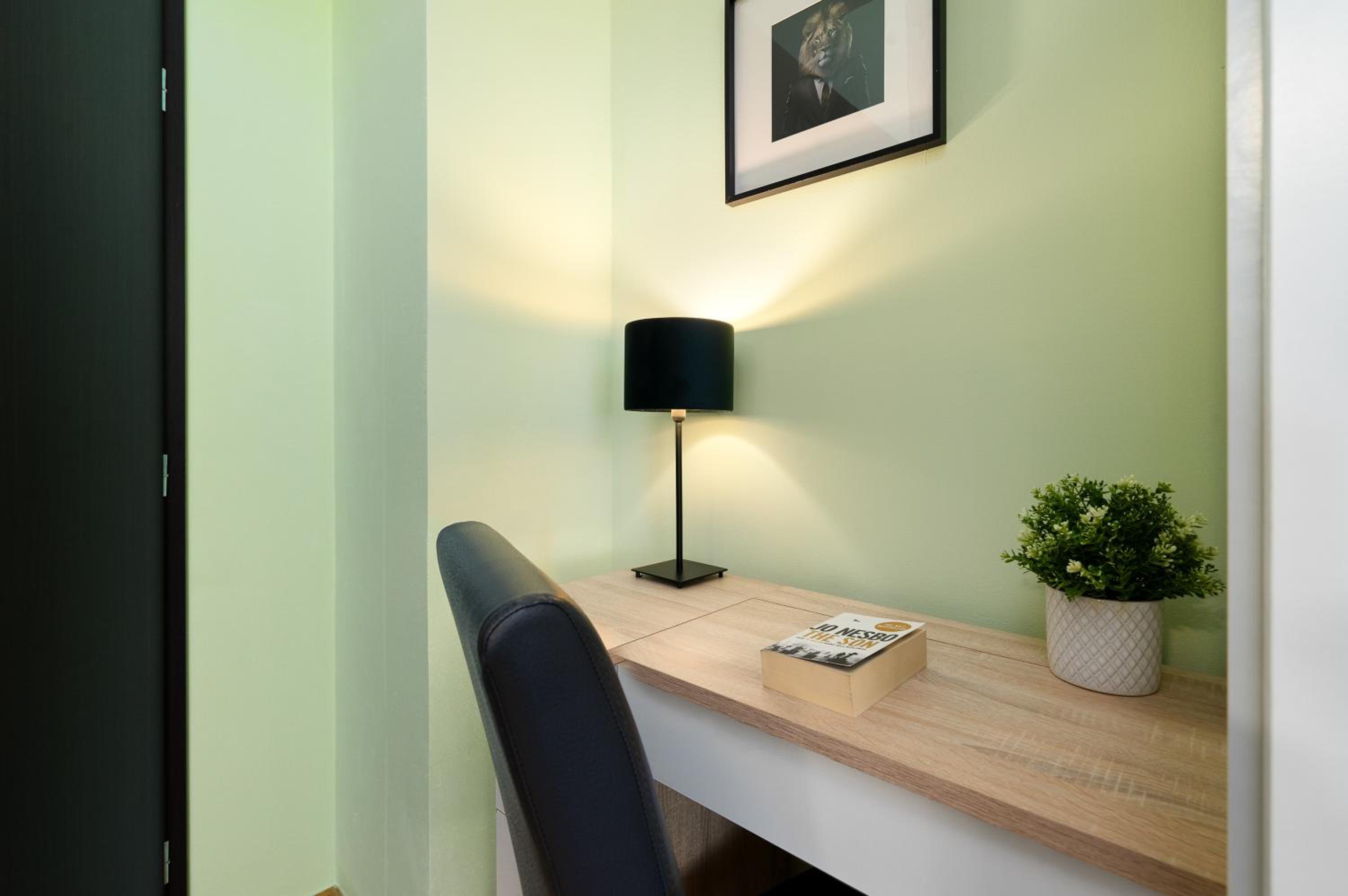 Oasis Apartments at Charles Square