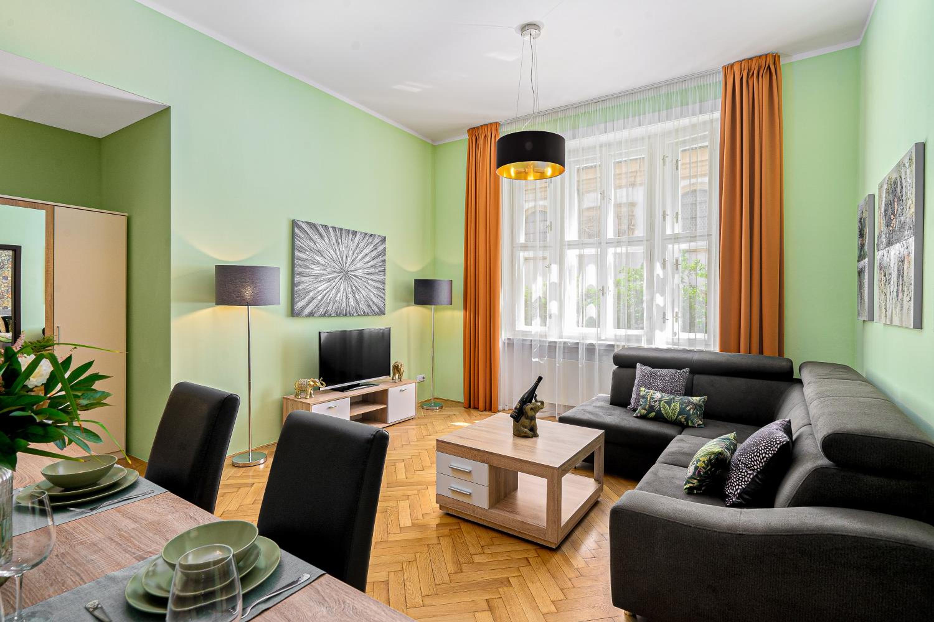 Oasis Apartments at Charles Square