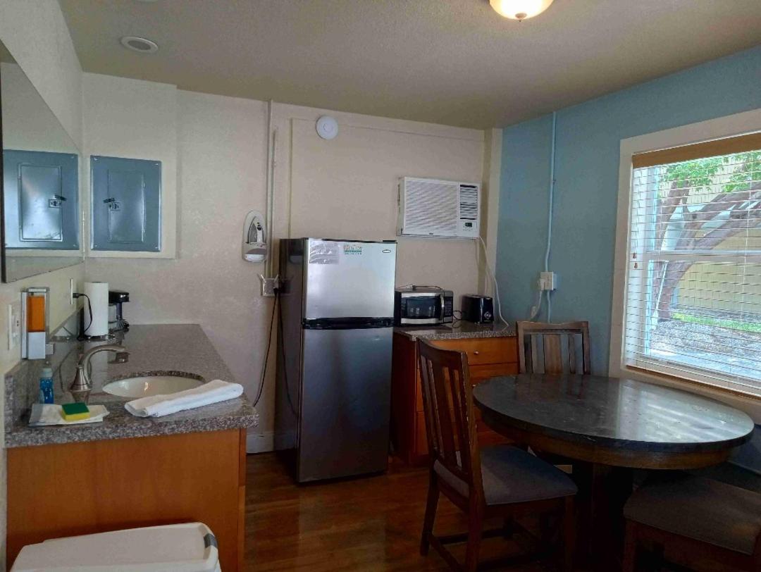 Knight's Key Suites