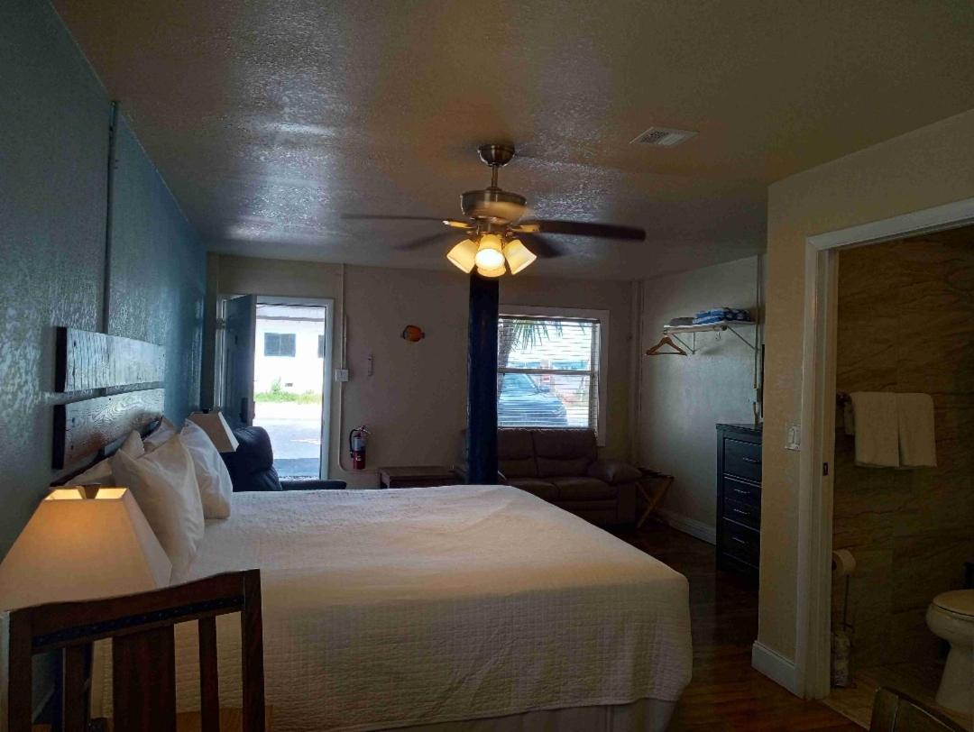 Knight's Key Suites