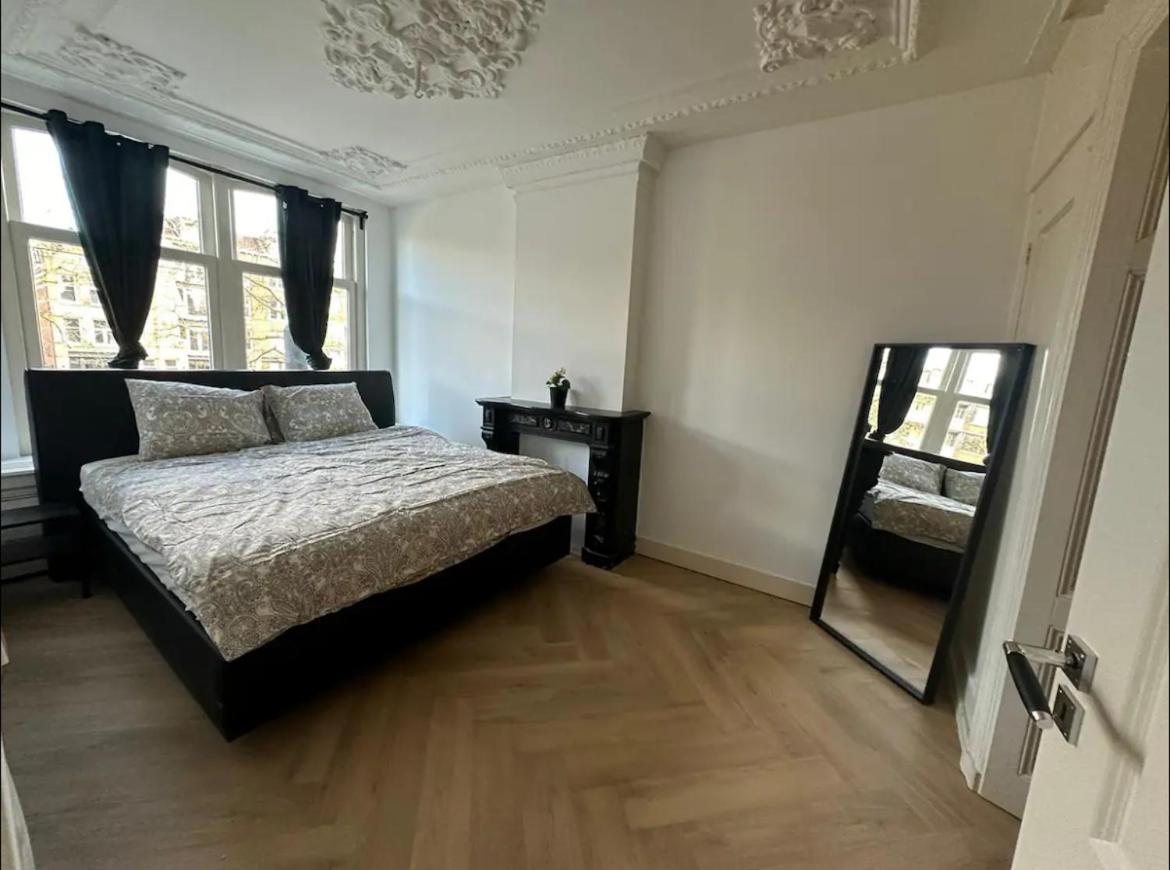 Historic Canal House Apartment